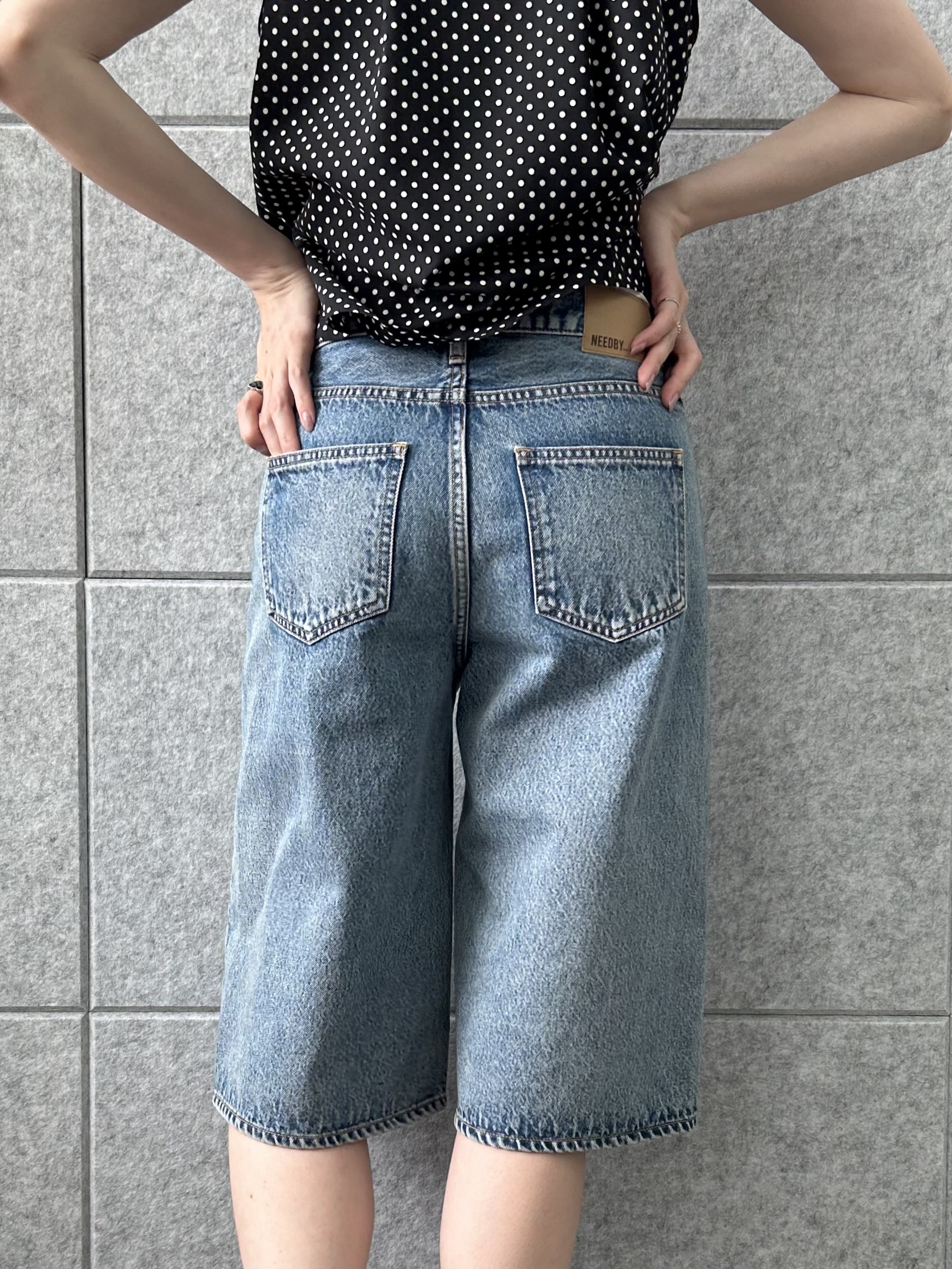 honoka Aさんの「CODE A｜dots open shoulder shirts」を使ったコーディネート
