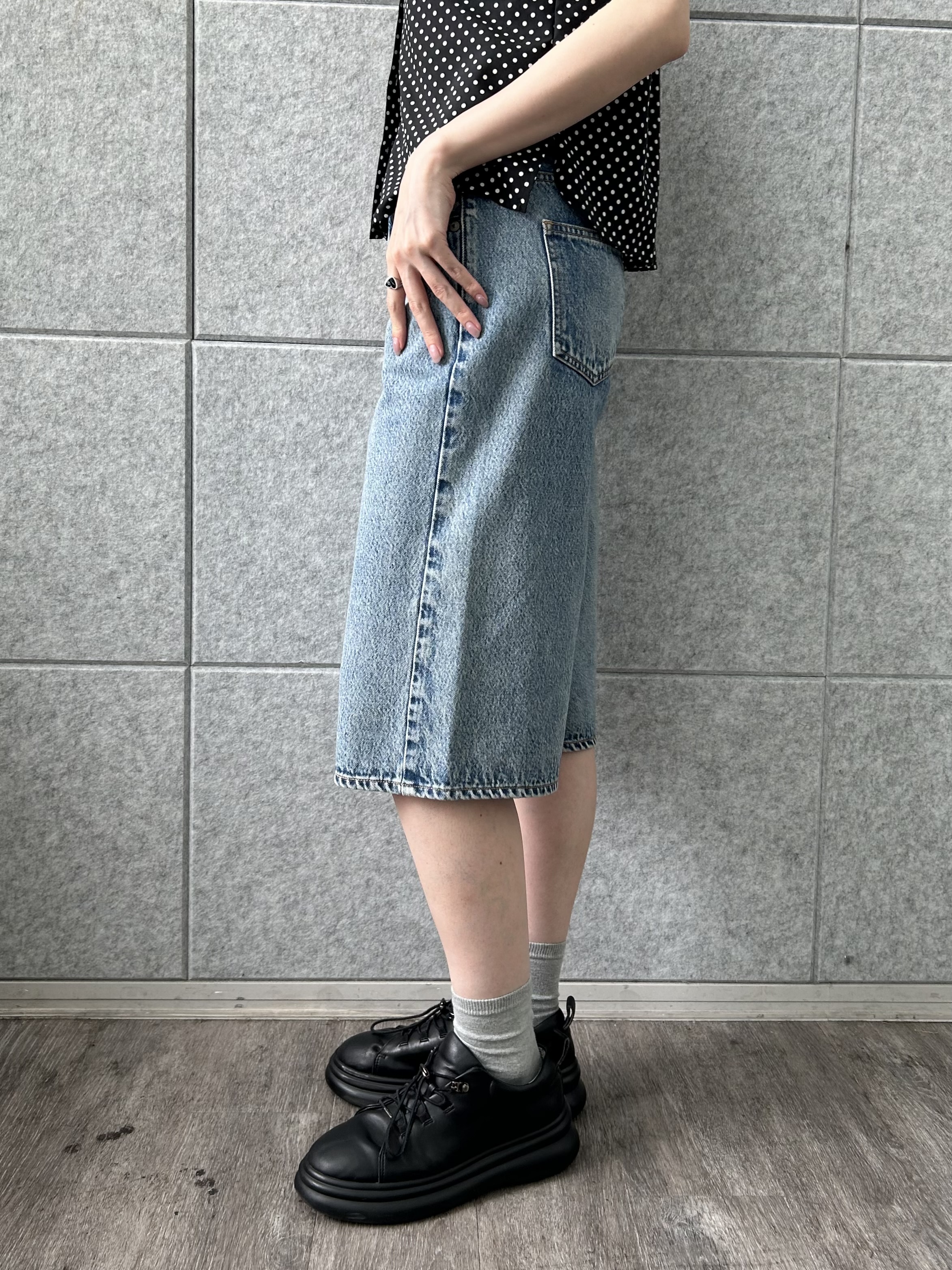 honoka Aさんの「CODE A｜dots open shoulder shirts」を使ったコーディネート