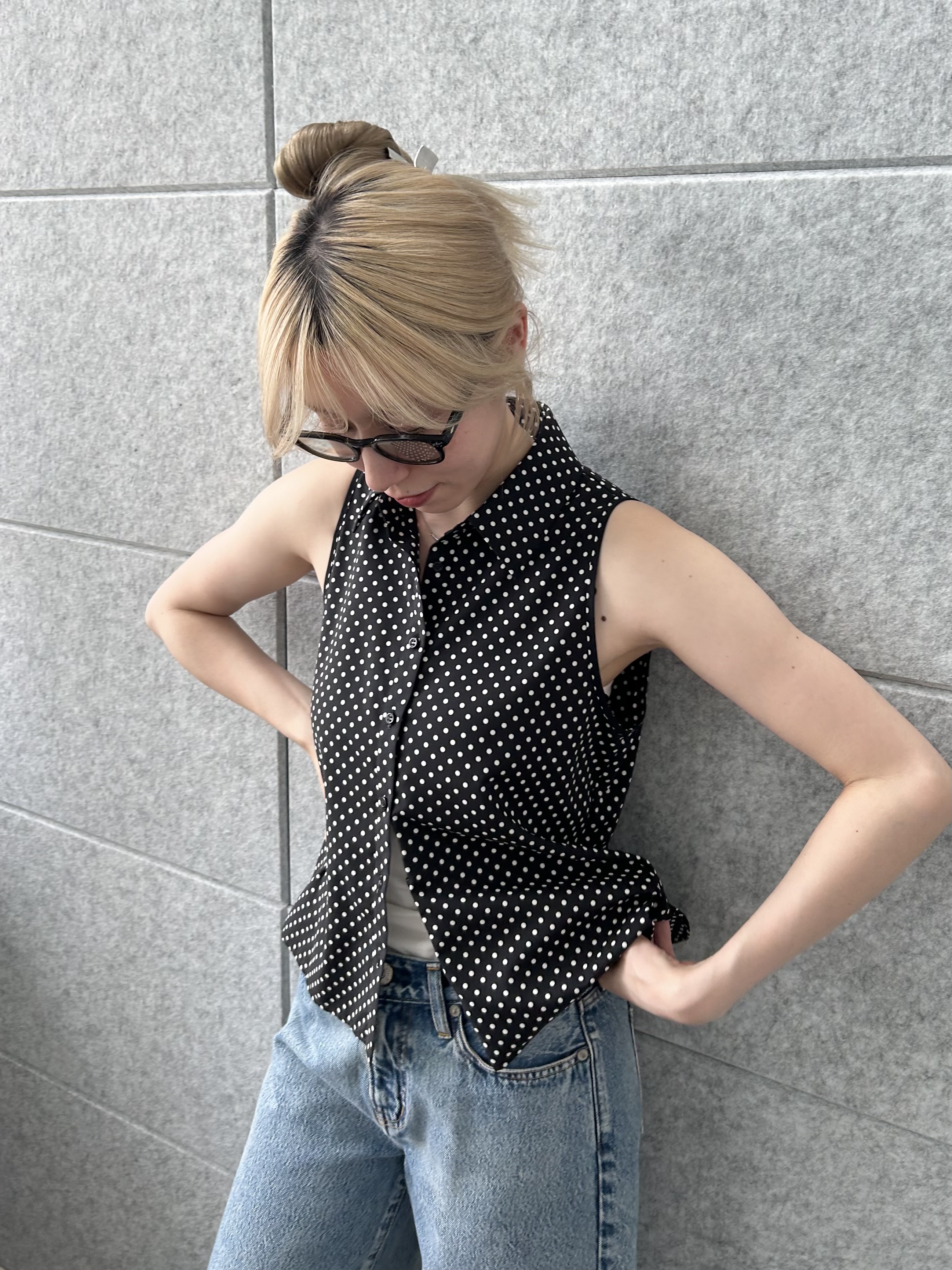 honoka Aさんの「CODE A｜dots open shoulder shirts」を使ったコーディネート