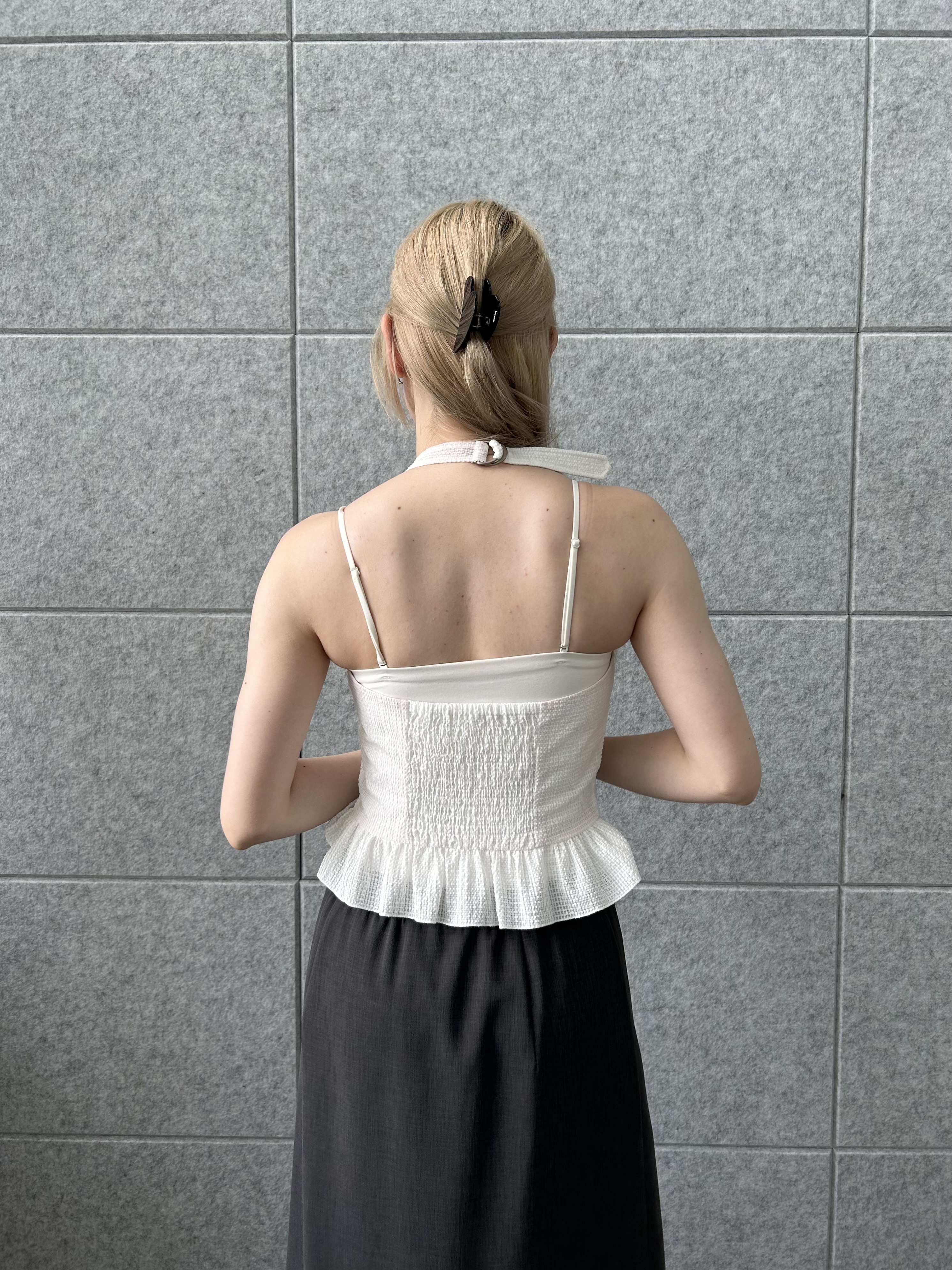 honoka Aさんの「CODE A｜halter neck bustier」を使ったコーディネート