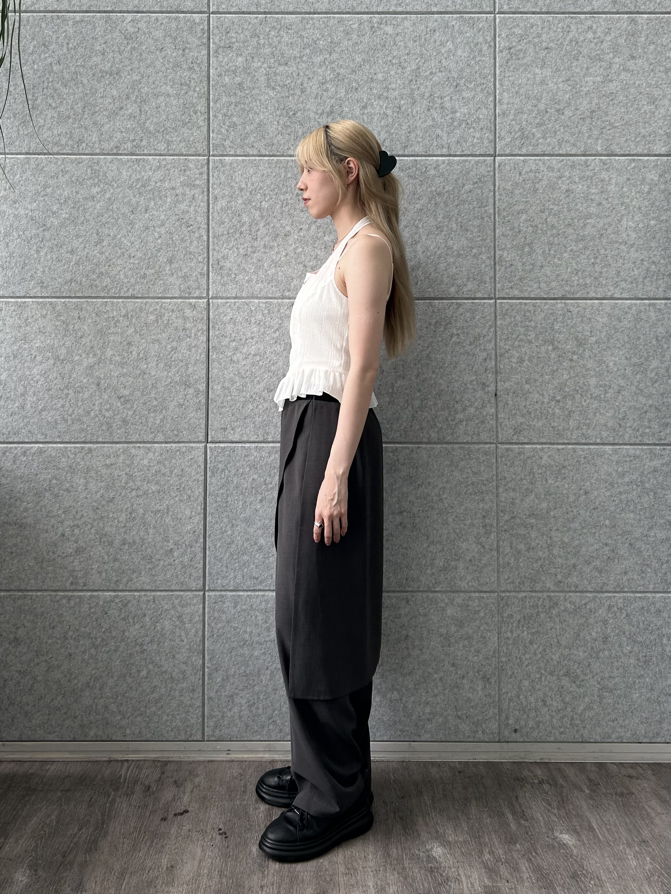 honoka Aさんの「CODE A｜halter neck bustier」を使ったコーディネート