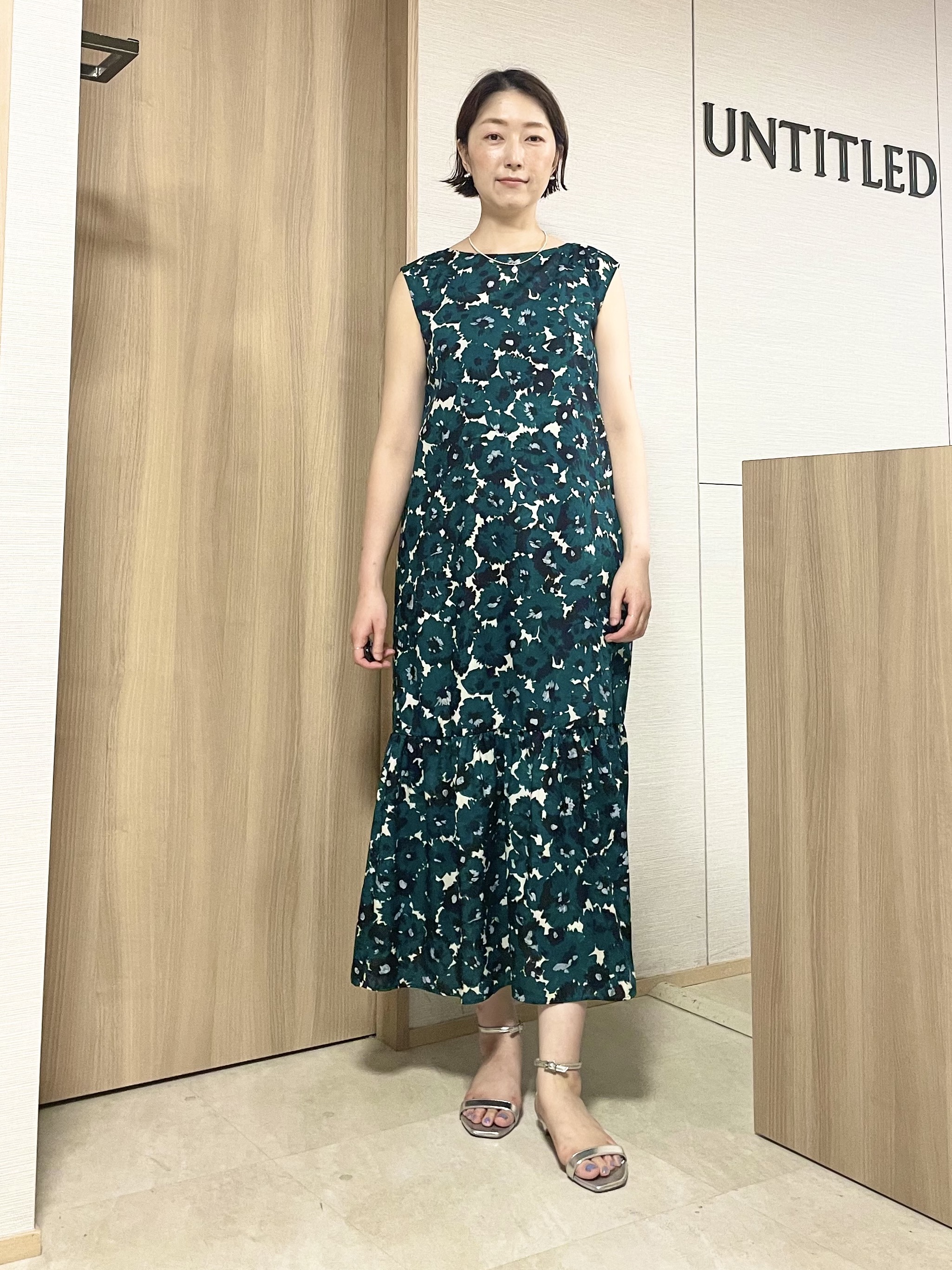 aliceさんの「UNTITLED｜【花柄/着映え】フラワープリントワンピース」を使ったコーディネート