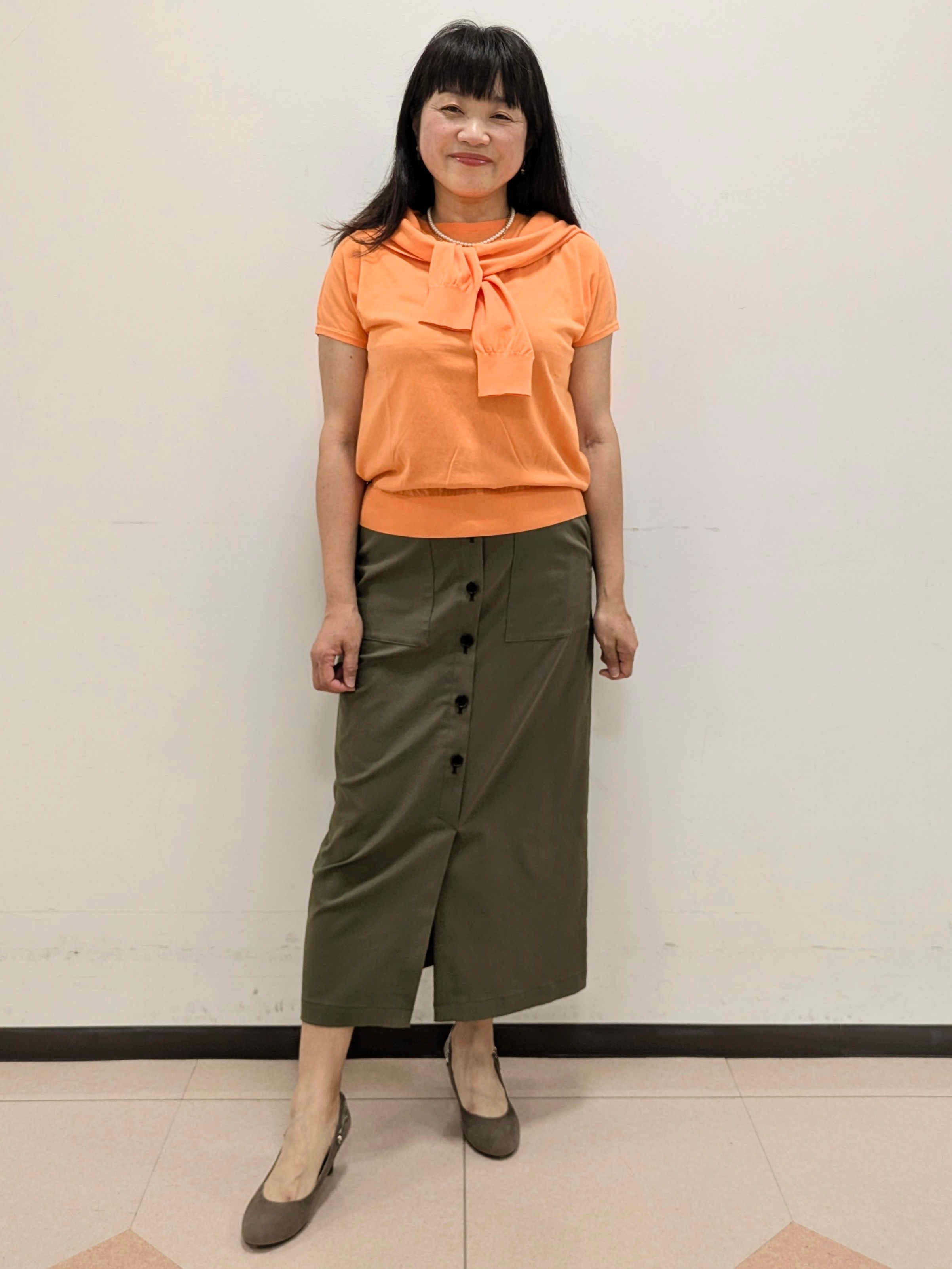 ともさんの「UNTITLED｜◆【9色展開/アンサンブル可】コットンクルーネックカーディガン」を使ったコーディネート