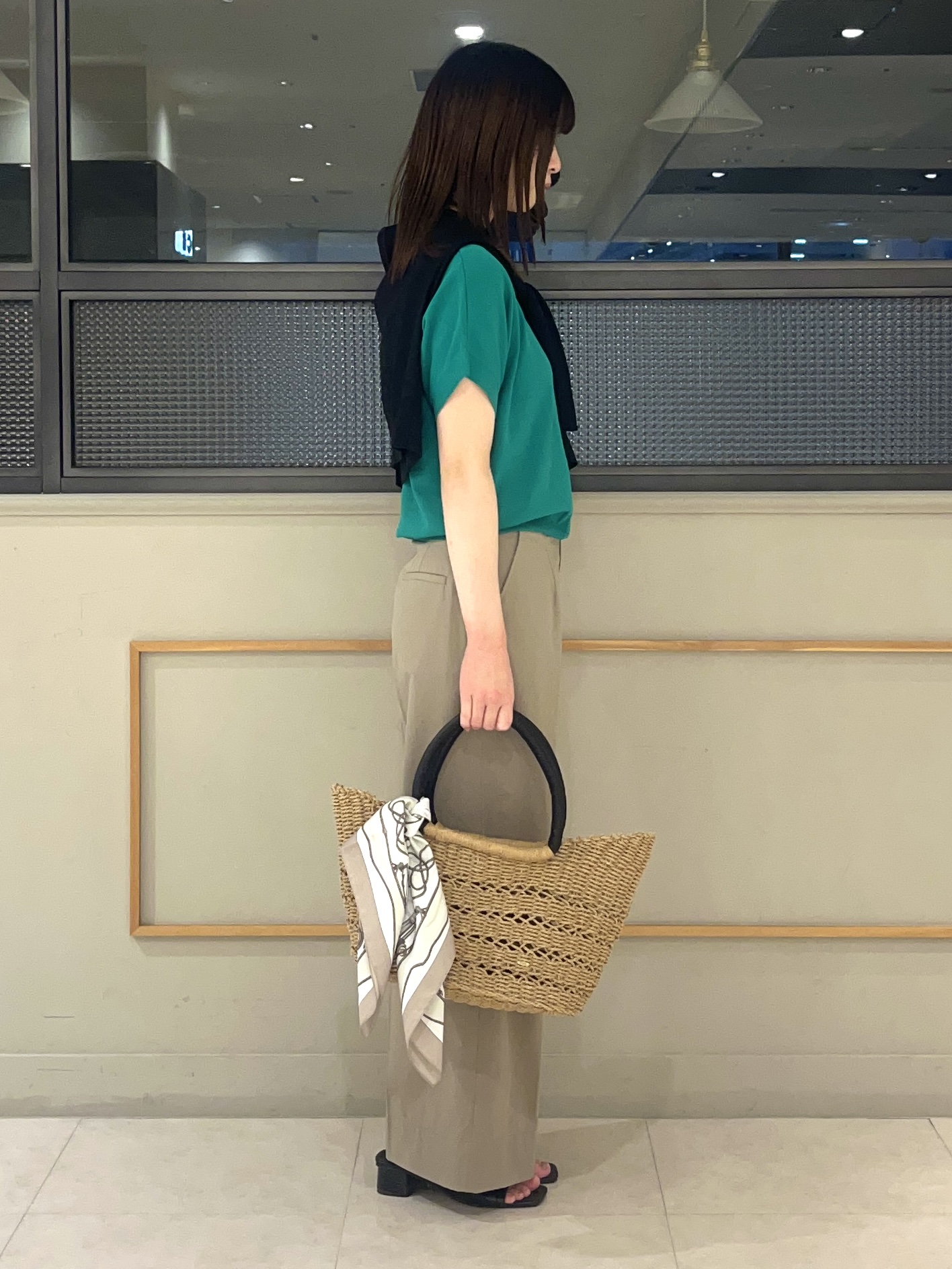 kumiさんの「INDIVI｜【洗える／コットン】ドライタッチさらりニットT」を使ったコーディネート