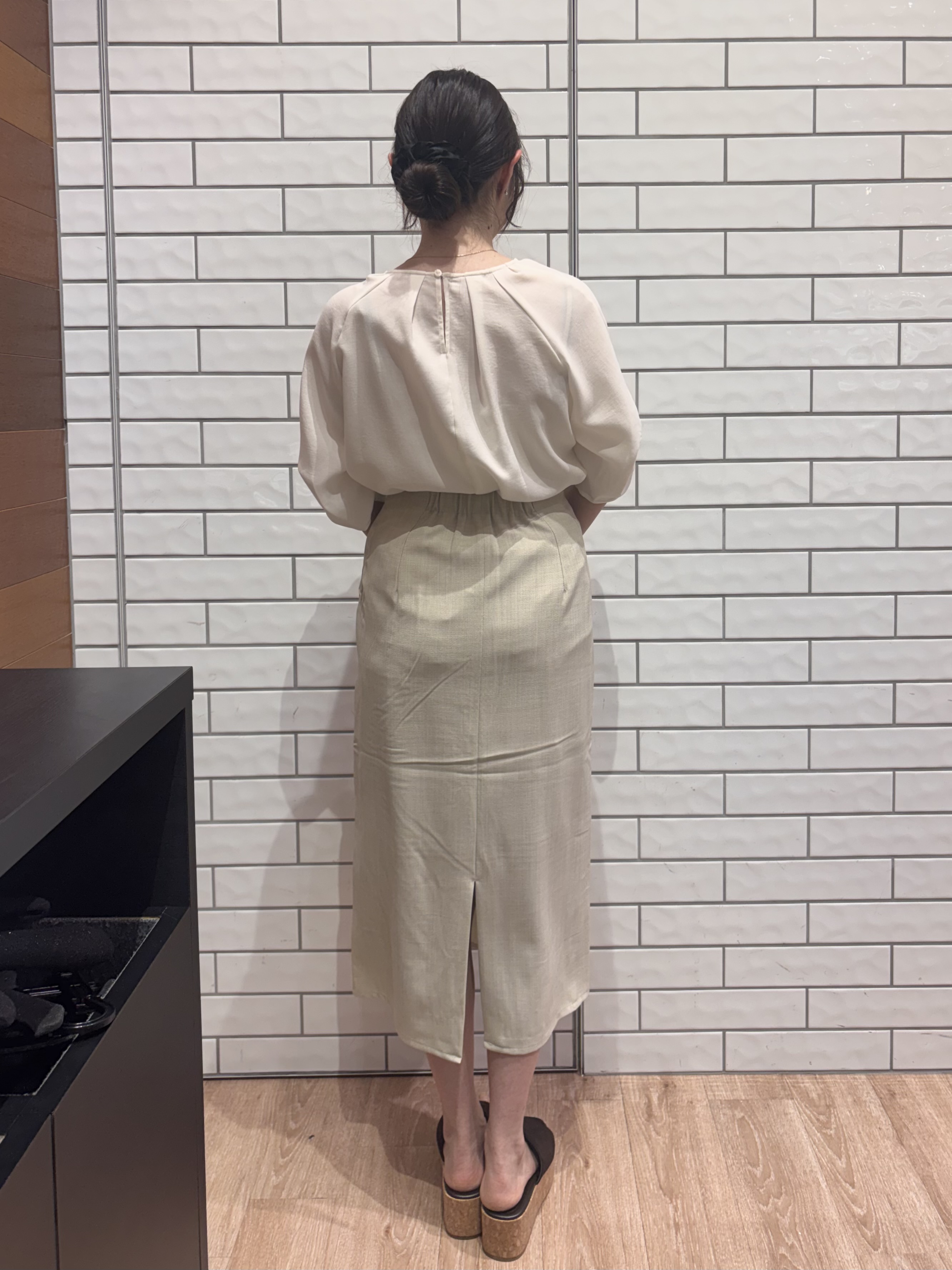 わかなさんの「OPAQUE.CLIP｜【接触冷感／吸水速乾】リネンライク タックスリーブブラウス《セットアップ対応／洗濯機OK》」を使ったコーディネート