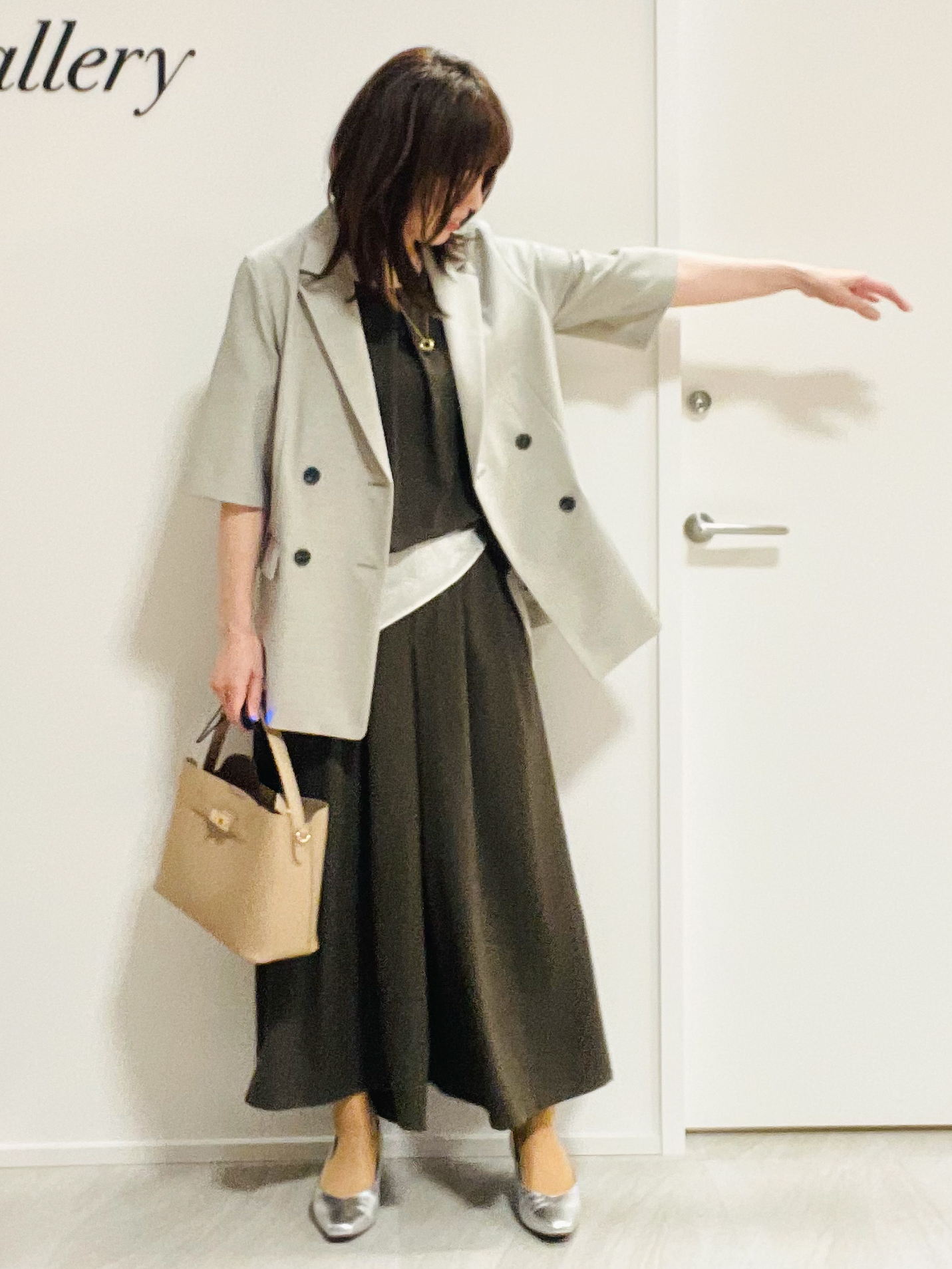 めいさんの「UNTITLED｜【セットアップ可/UVカット/前後2WAY】リラクシーフレンチスリーブブラウス」を使ったコーディネート