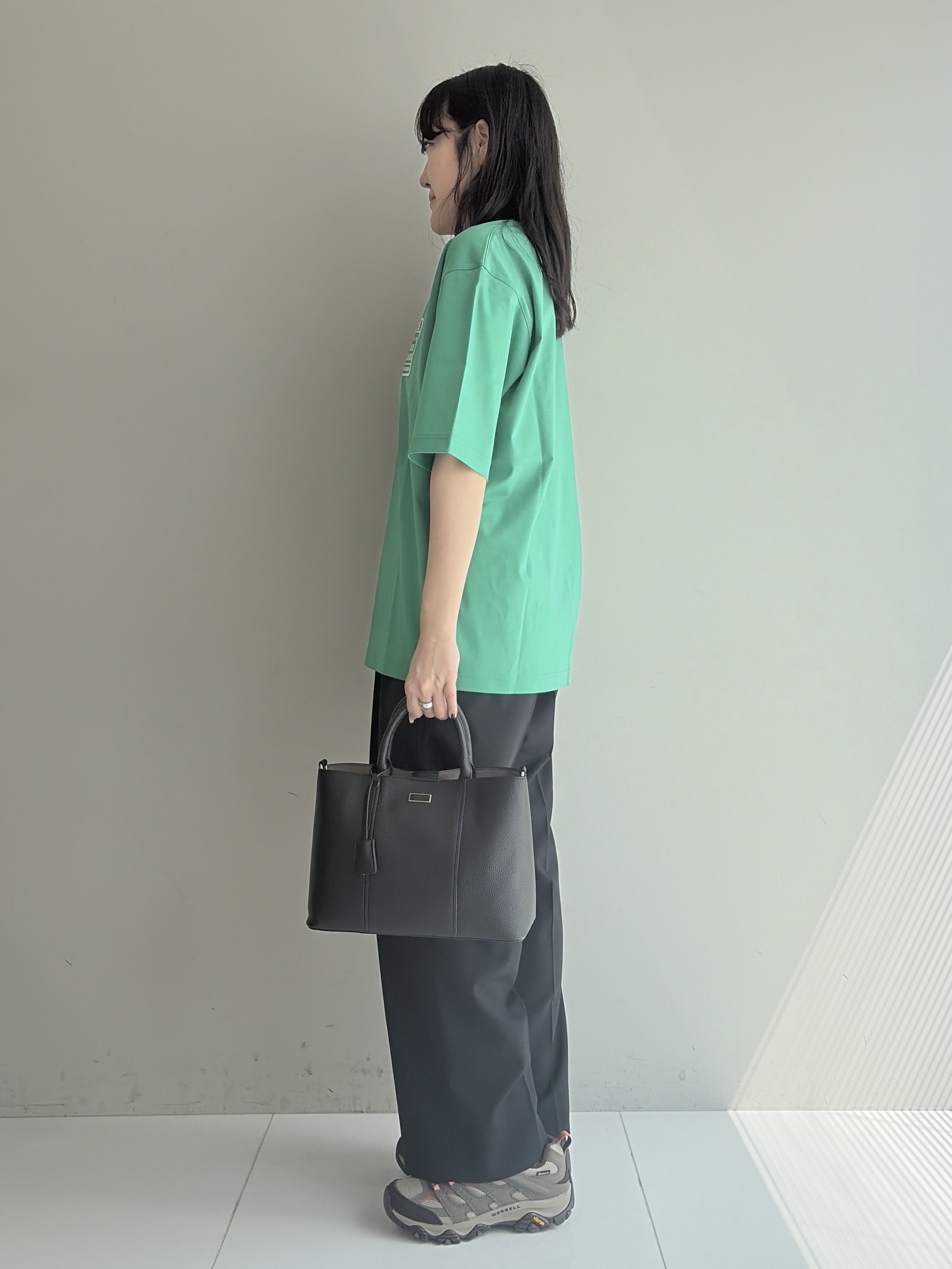 Akutagawaさんの「TAKEO KIKUCHI｜【BOWLER HAT LABEL】アイスクリアコットン ラッキーセブン 半袖Tシャツ」を使ったコーディネート