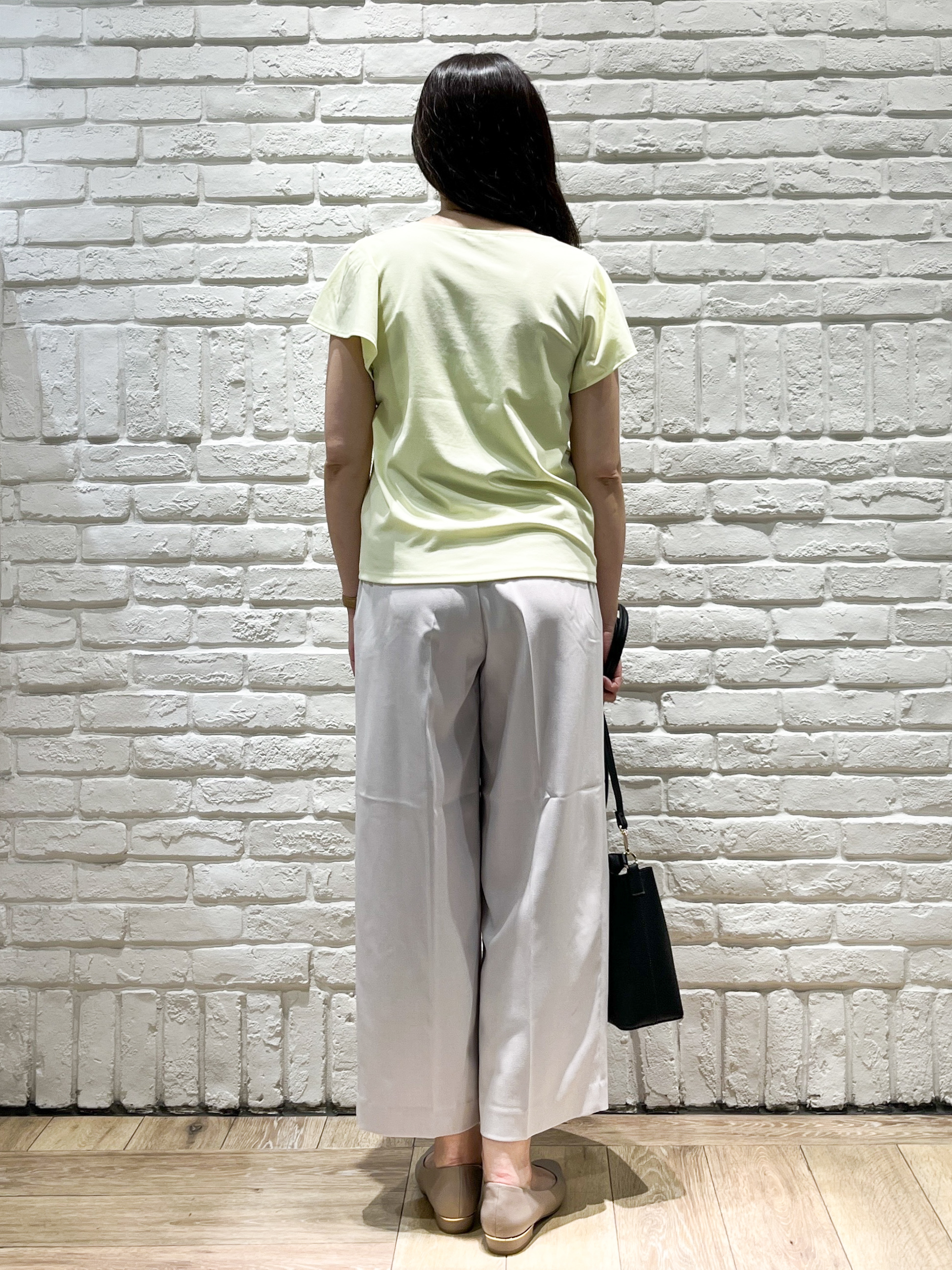 erinaさんの「index｜【接触冷感】フリルフレンチスリーブトップス《UVケア／洗濯機OK》」を使ったコーディネート