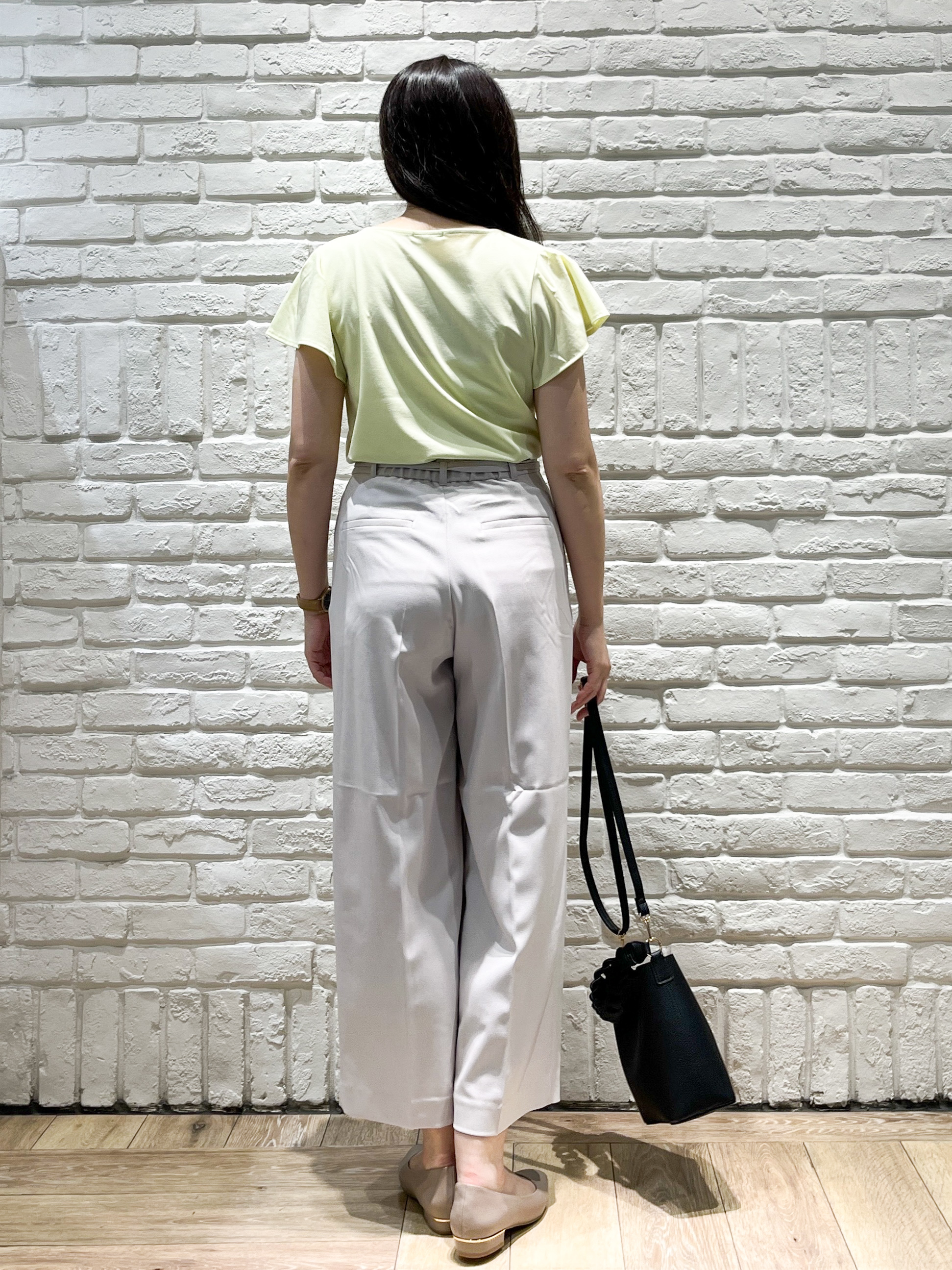 erinaさんの「index｜【接触冷感】フリルフレンチスリーブトップス《UVケア／洗濯機OK》」を使ったコーディネート