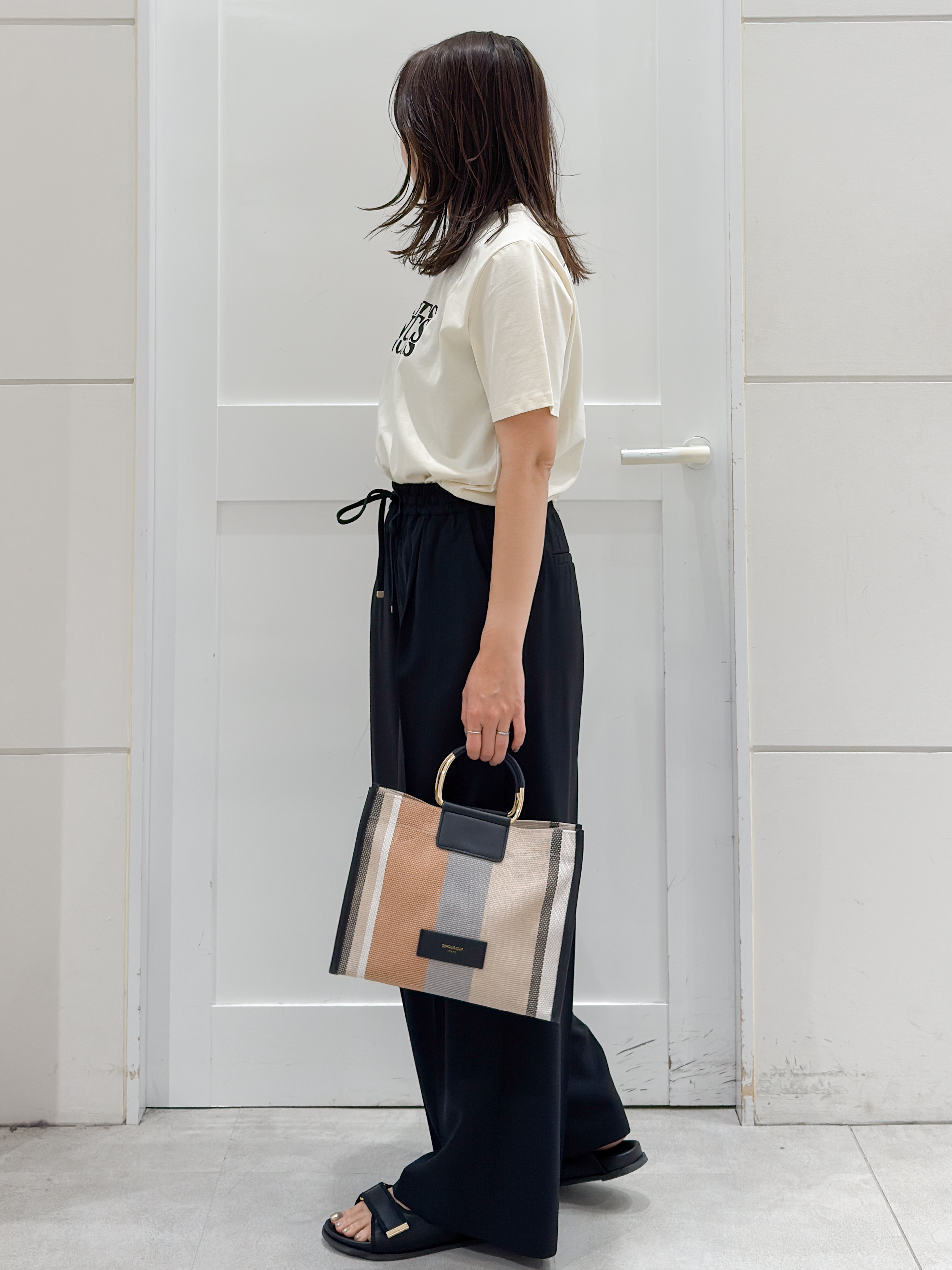 yuka.aさんの「OPAQUE.CLIP｜アソートロゴTシャツ【洗濯機OK】」を使ったコーディネート