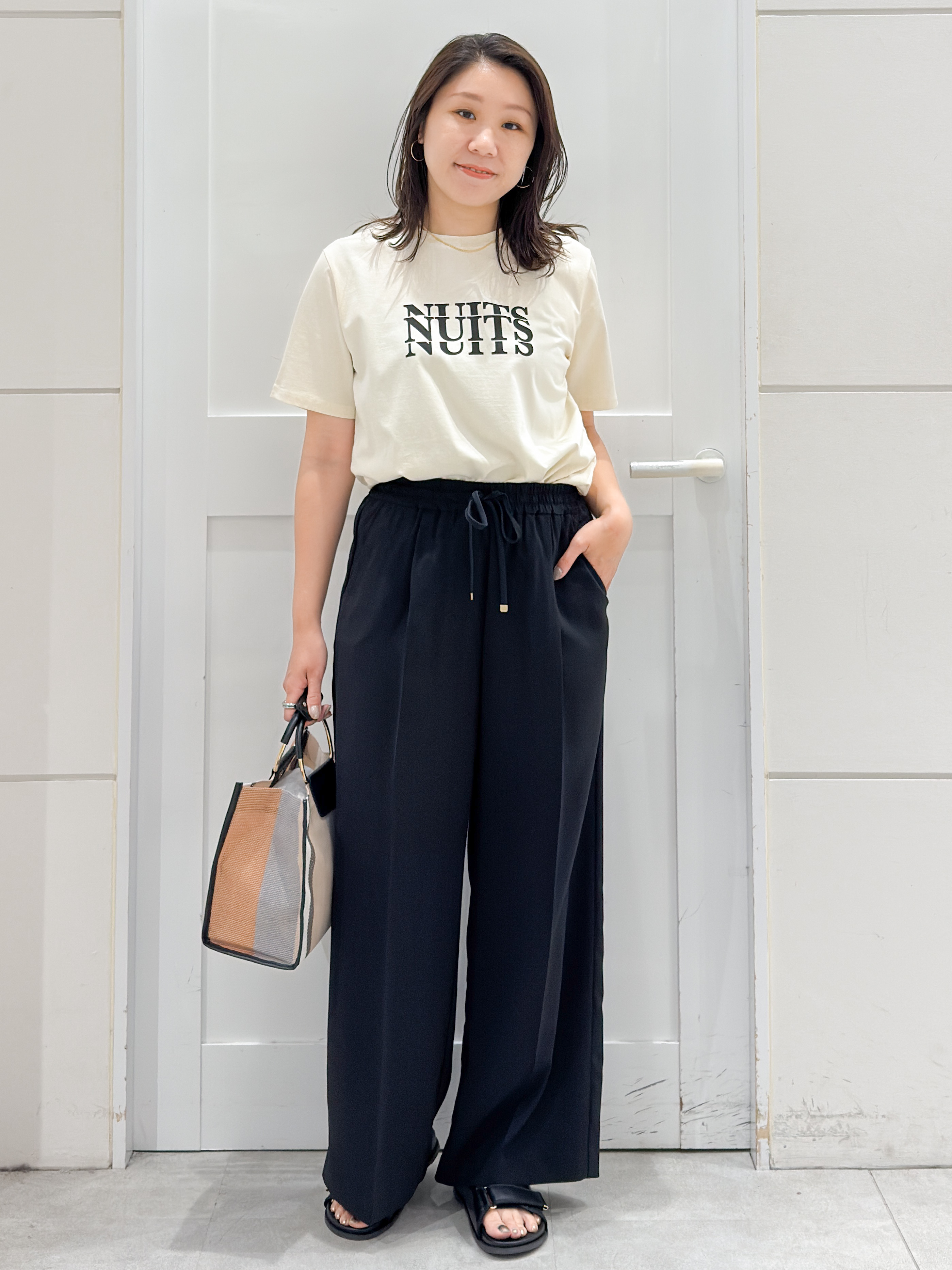 yuka.aさんの「OPAQUE.CLIP｜アソートロゴTシャツ【洗濯機OK】」を使ったコーディネート