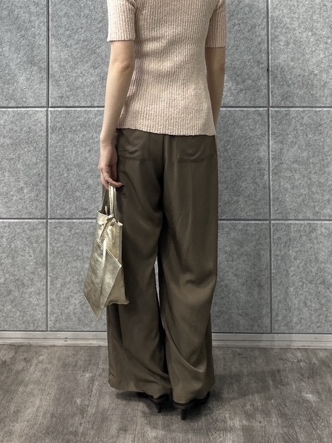rinaさんの「INDIVI｜ハーフスリーブポロニットカーデ」を使ったコーディネート