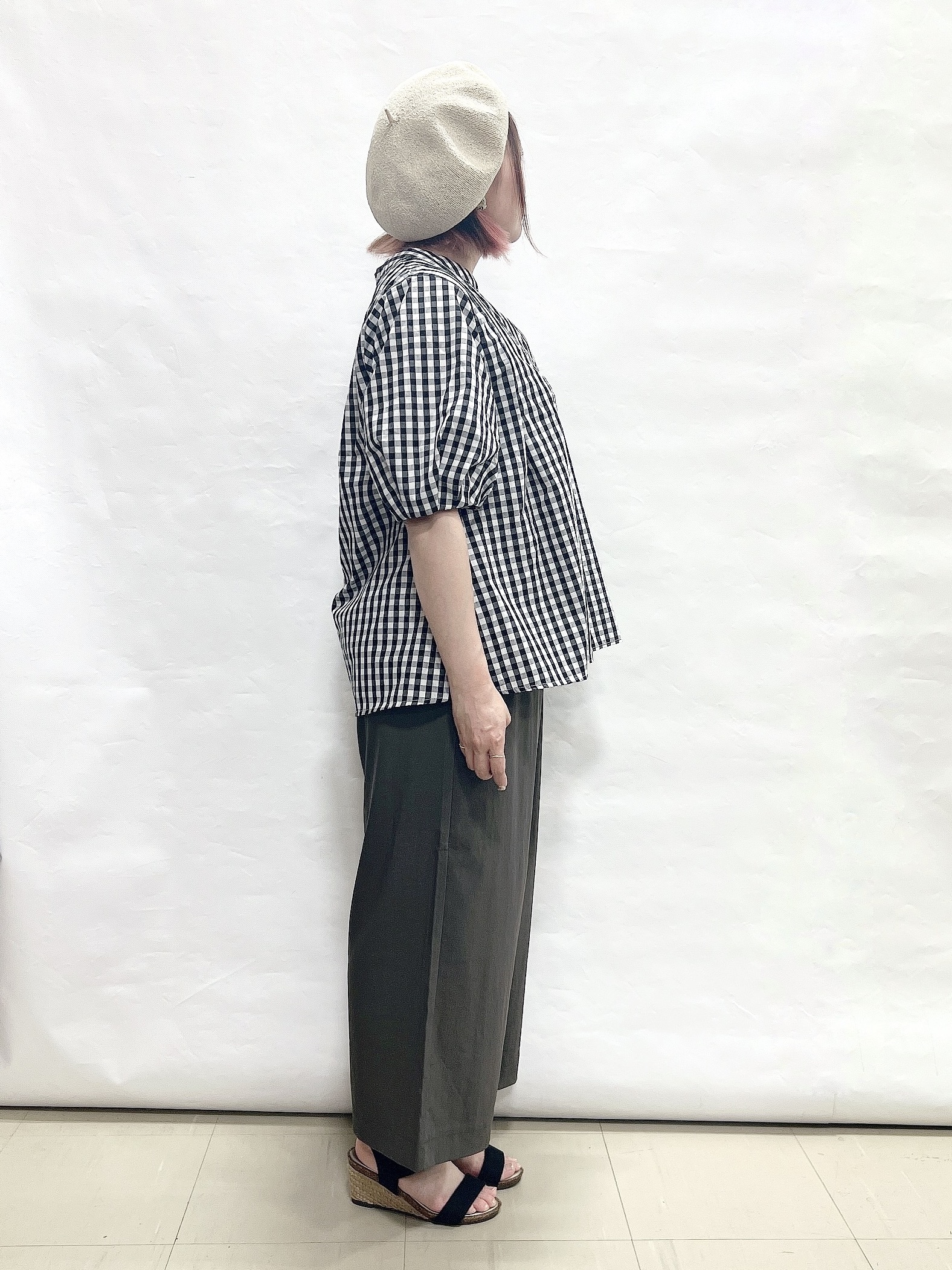 YUIさんの「SHOO･LA･RUE｜【前後2WAY/洗濯機可/S-LL】レースデザインタンクトップ」を使ったコーディネート