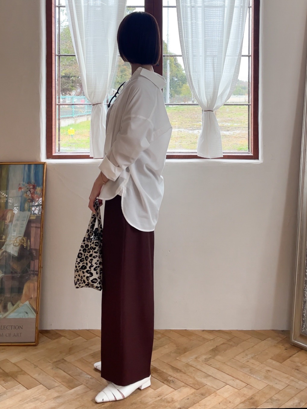 NATSUMIさんの「grove｜【洗濯機OK】朝晩の気温差に◎軽やかシアーシャツ」を使ったコーディネート