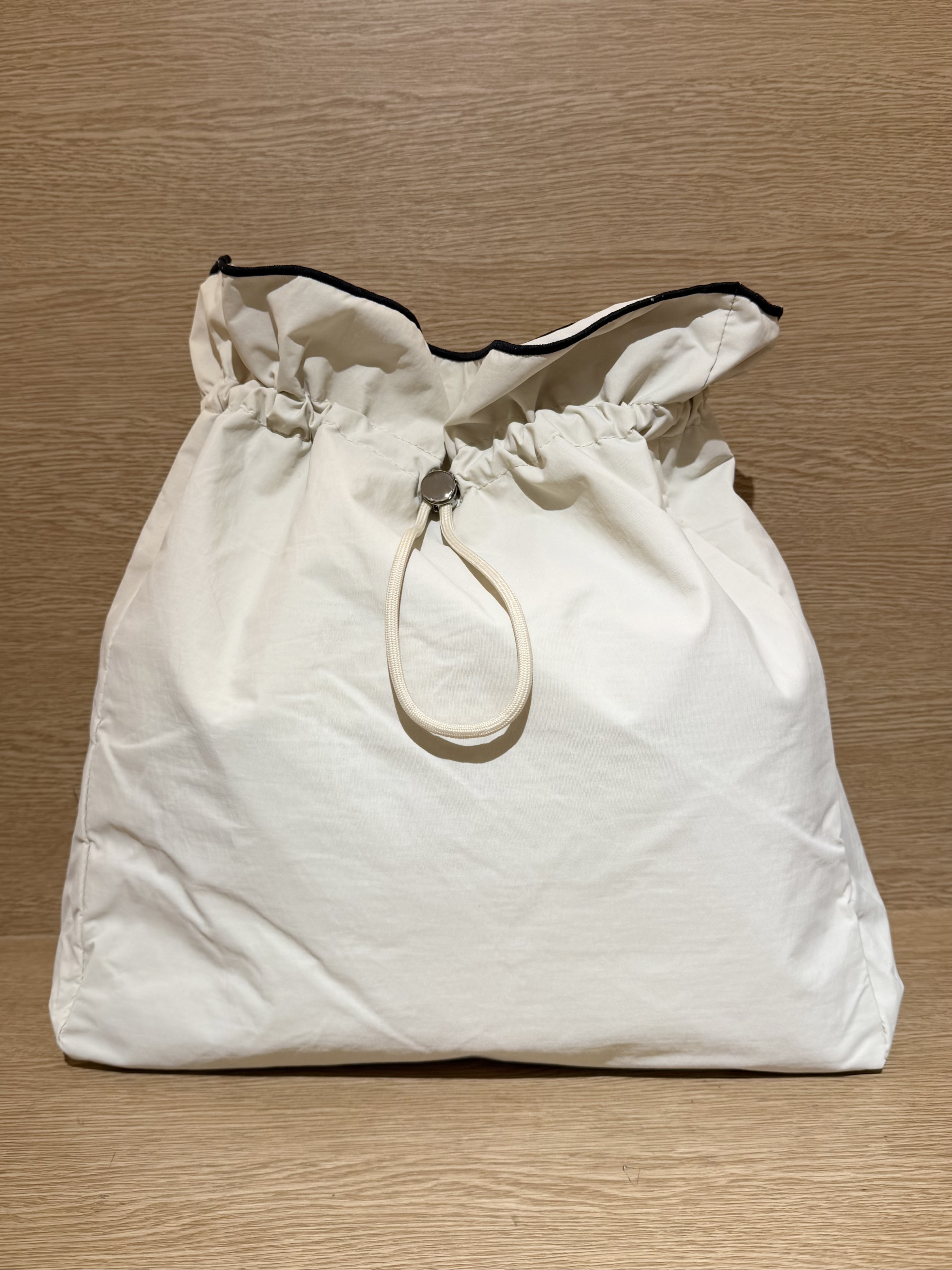 みーさんの「grove｜【二の腕カバー/UVカット】袖口シアースクエアネックTシャツ」を使ったコーディネート