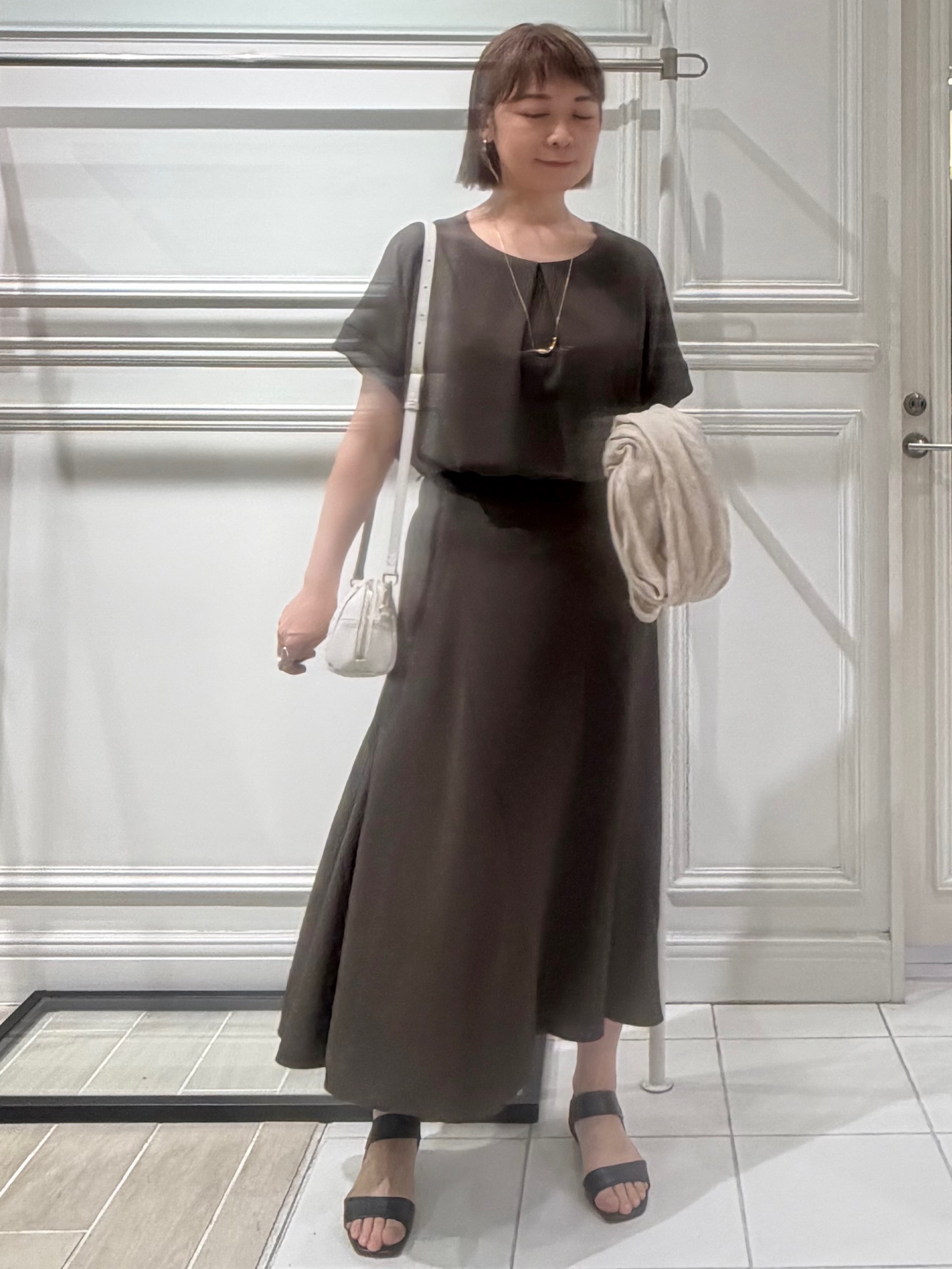 AKKOさんの「UNTITLED｜【セットアップ可/UVカット/前後2WAY】リラクシーフレンチスリーブブラウス」を使ったコーディネート