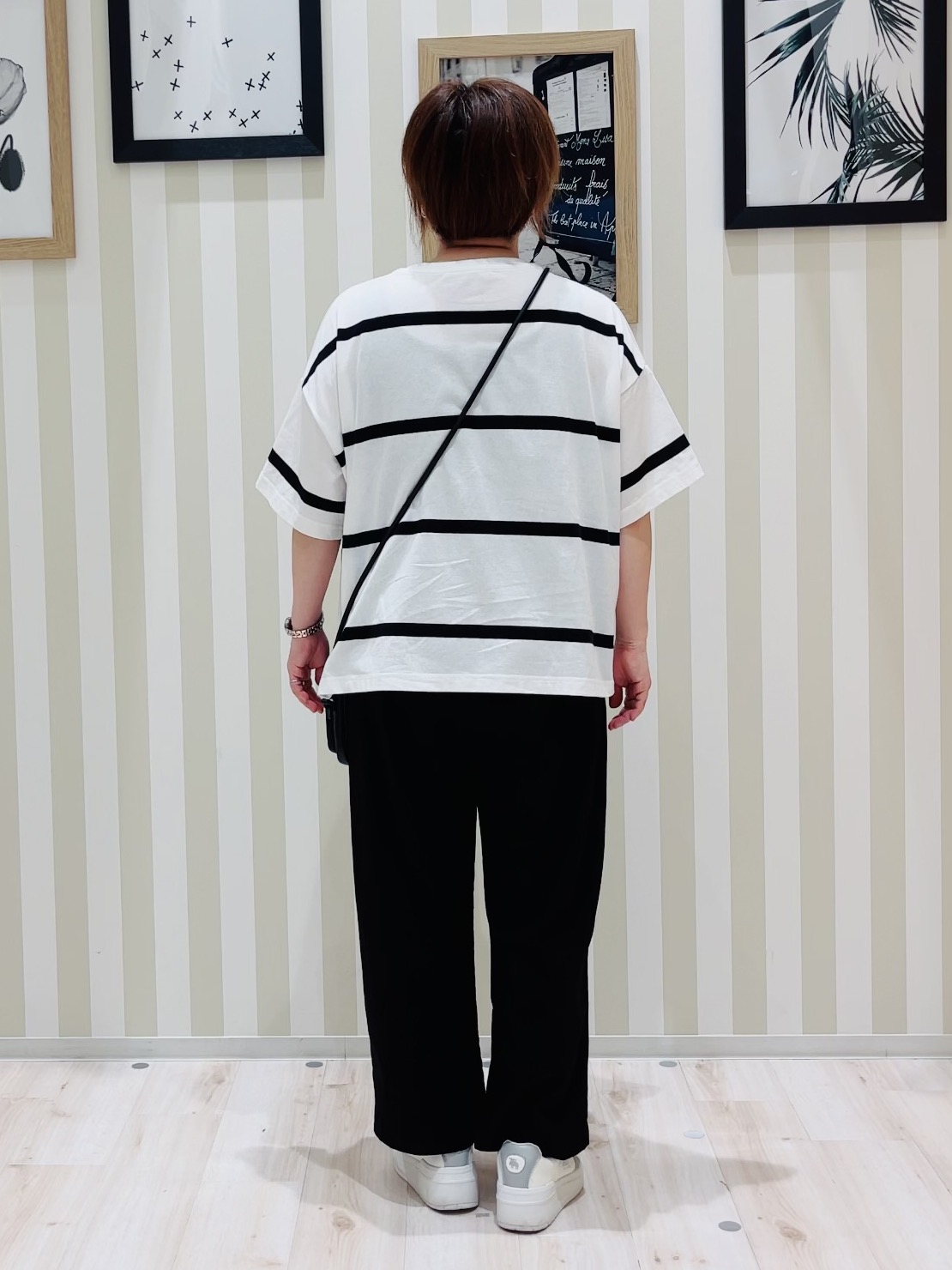ma_miさんの「SHOO･LA･RUE｜【S-LL】涼しげで爽やか 太ボーダー斜め切り替えTシャツ」を使ったコーディネート