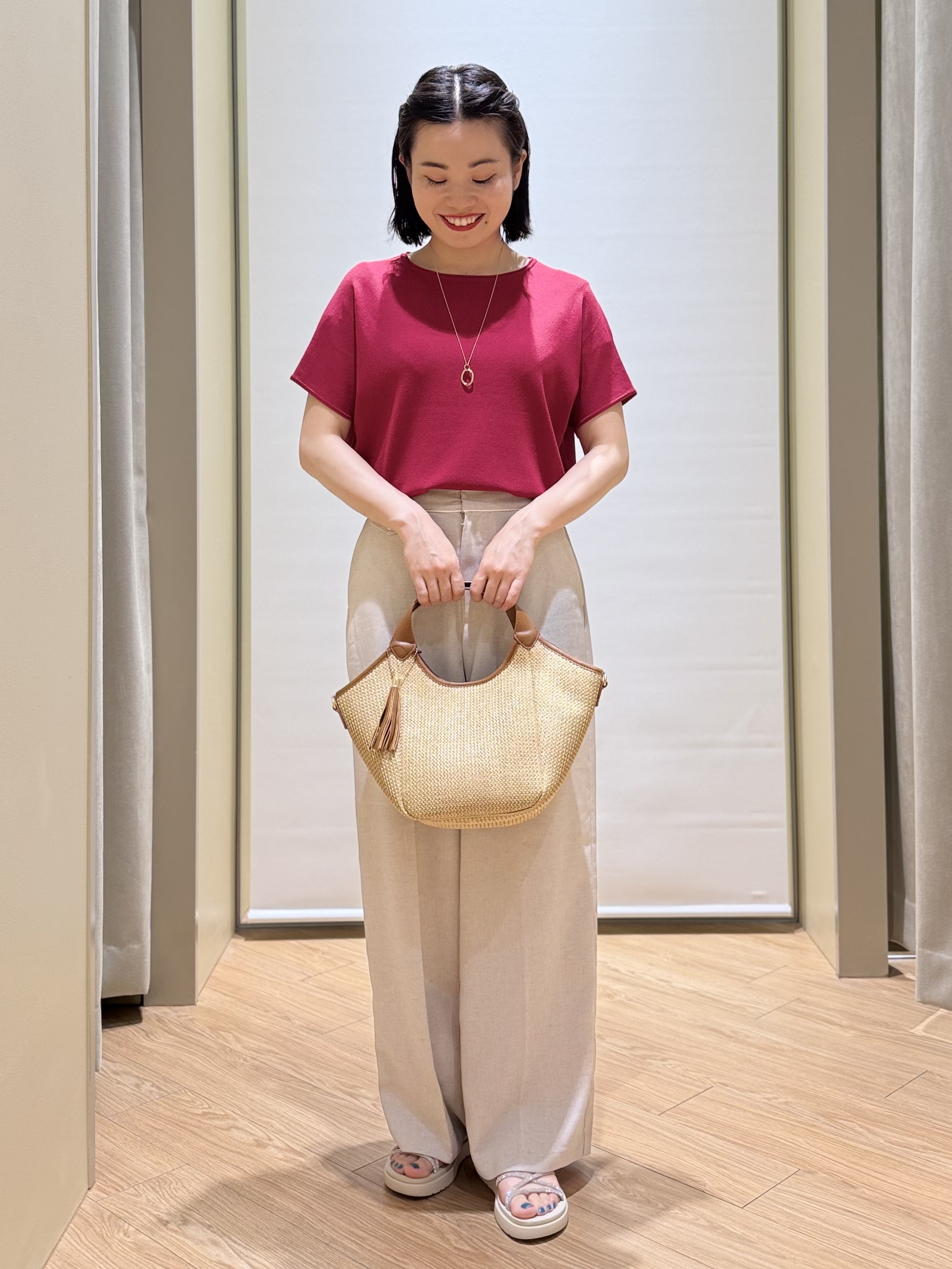 あんりさんの「grove｜【シリーズ累計36万枚！名品ニット】やわらかドライタッチ ドルマンニット」を使ったコーディネート