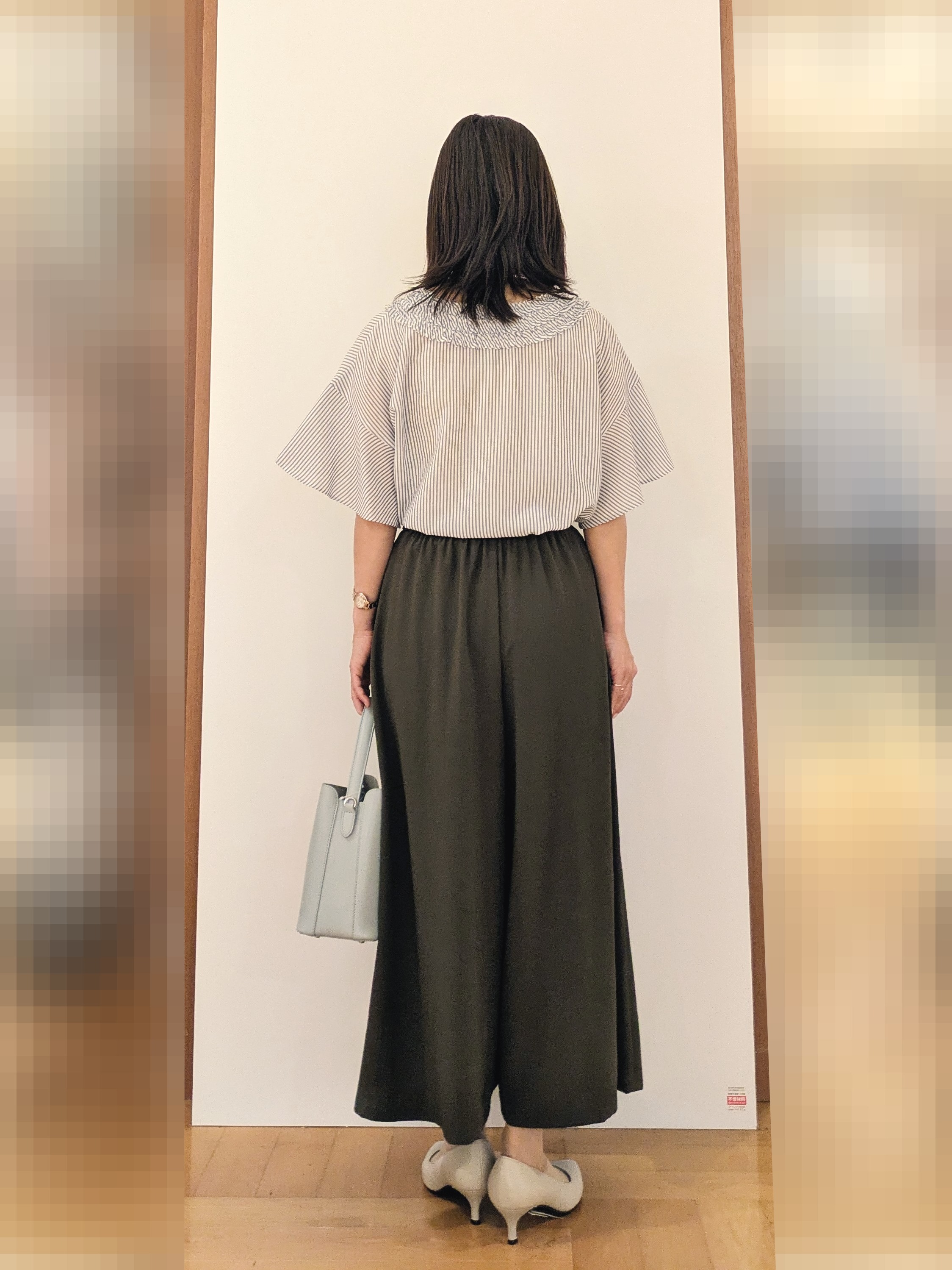 laverさんの「UNTITLED｜【接触冷感/通気性/洗える】Vネックフリルブラウス」を使ったコーディネート