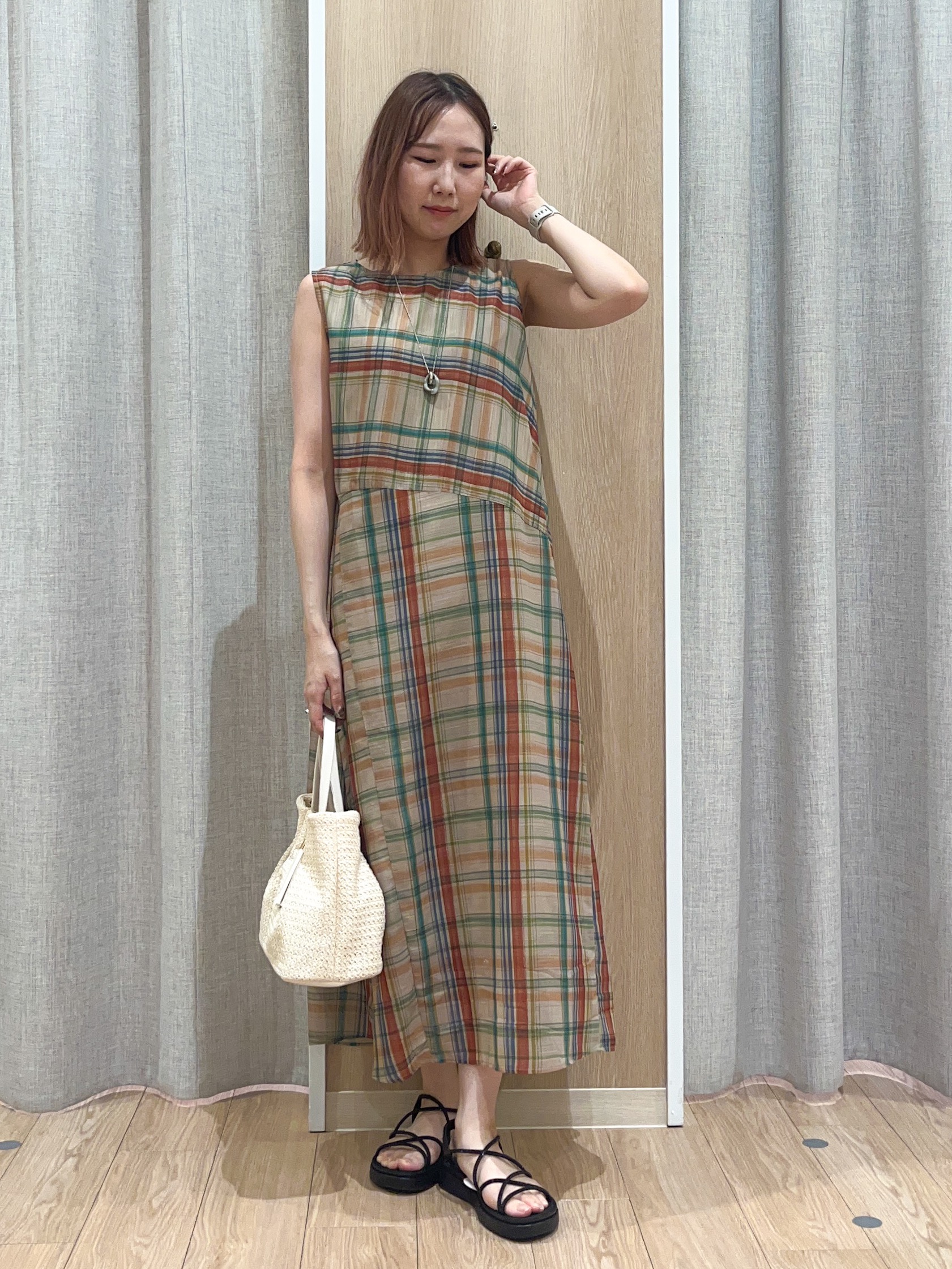 みーちゃんさんの「grove｜気温調整にも◎ブラウス感覚で羽織れるシアーブルゾン」を使ったコーディネート
