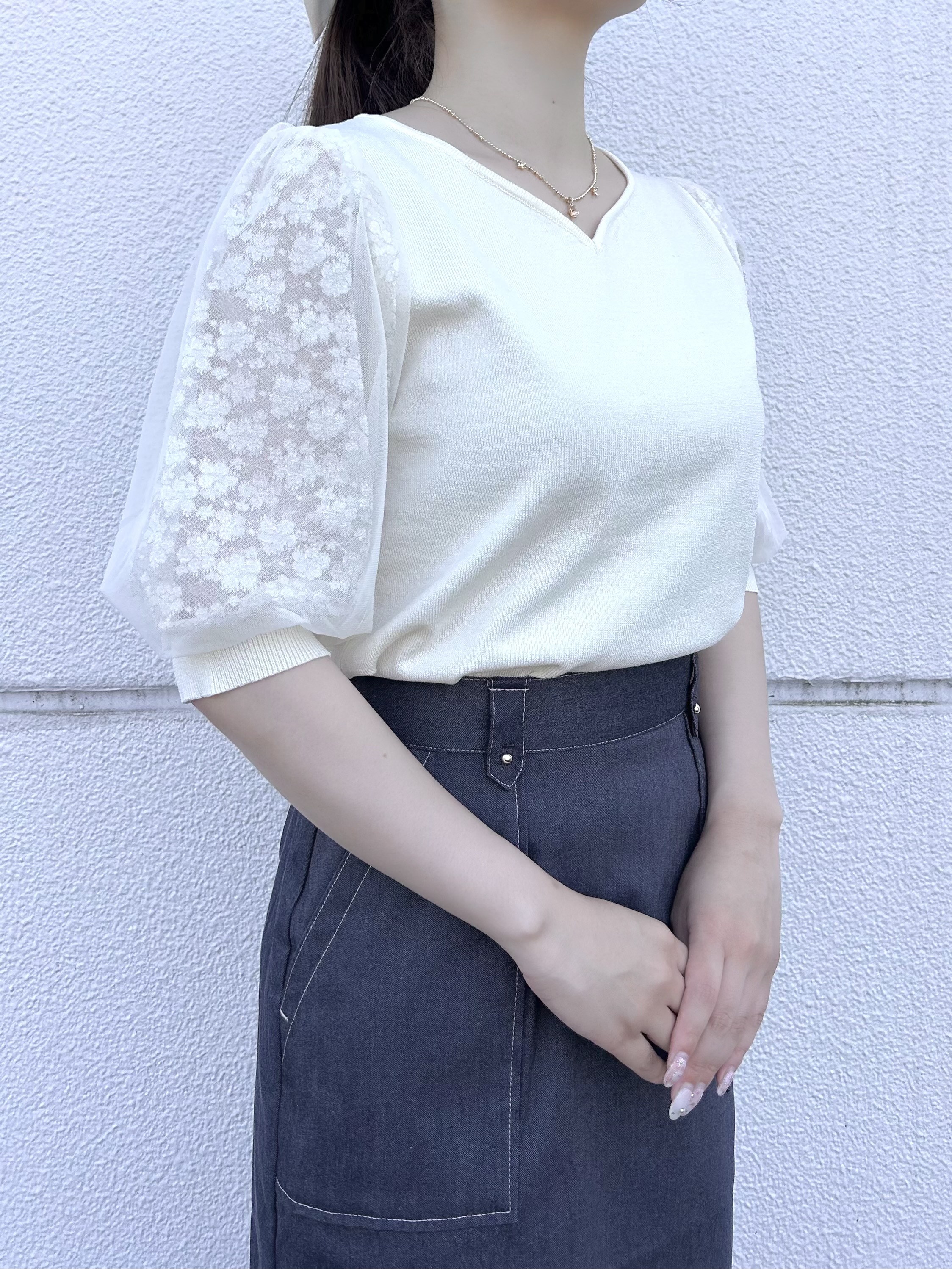 えぬさんの「OPAQUE.CLIP｜【UVケア】レーススリーブハートネックニット《洗濯機OK／抗ピル／XS～LL》」を使ったコーディネート