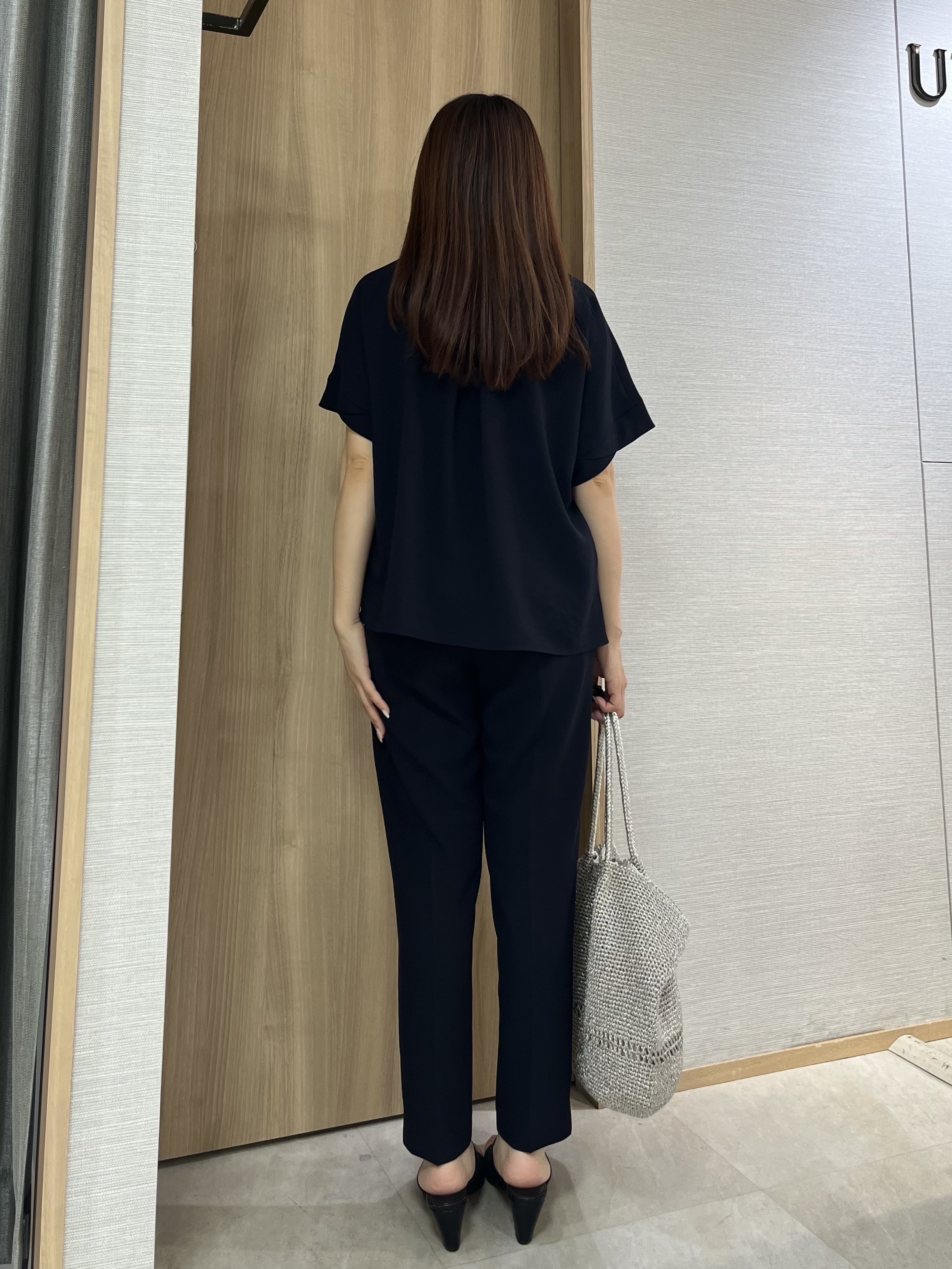 KAHOさんの「UNTITLED｜【セットアップ可/UVカット/前後2WAY】リラクシーフレンチスリーブブラウス」を使ったコーディネート
