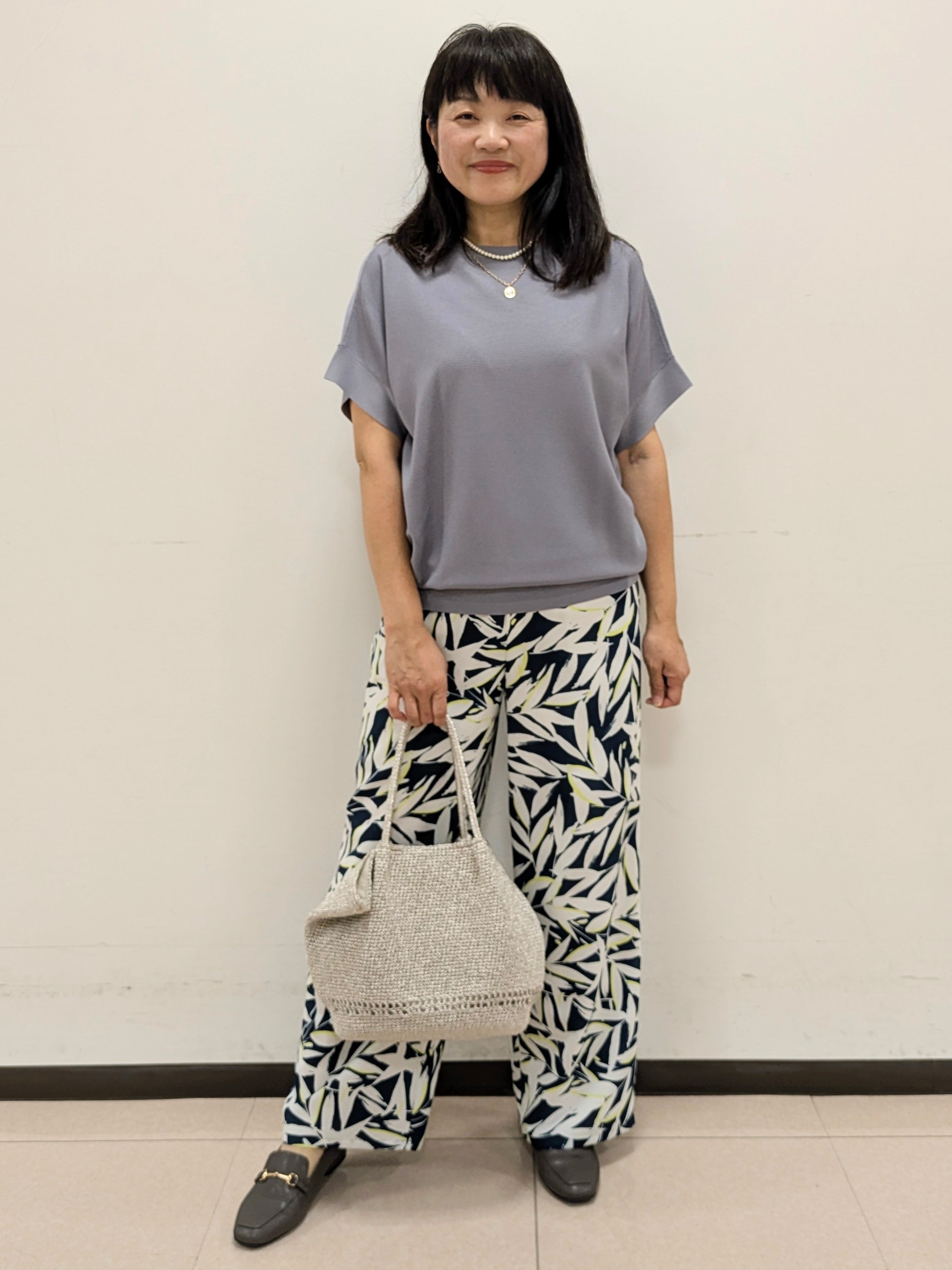 ともさんの「UNTITLED｜【11色展開/体型カバー】前後2WAYフレンチスリーブニット」を使ったコーディネート