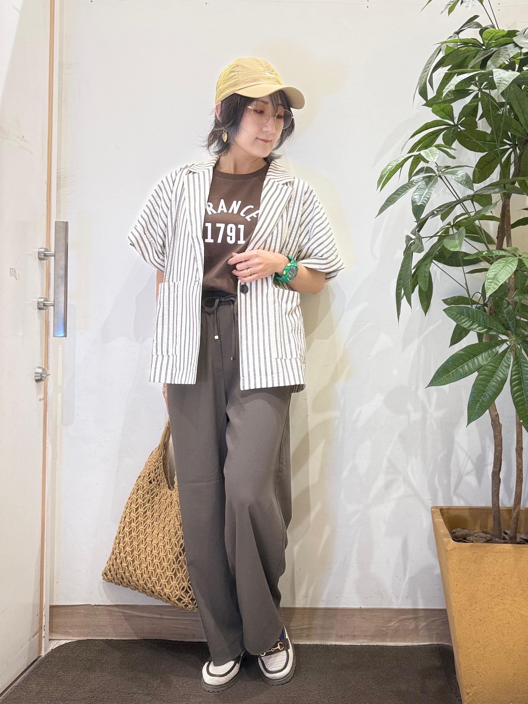 misakiさんの「SHOO･LA･RUE｜【S-LL/吸水速乾/セットアップ可】羽織るだけで主役になる サッカーストライプシャツジャケット」を使ったコーディネート
