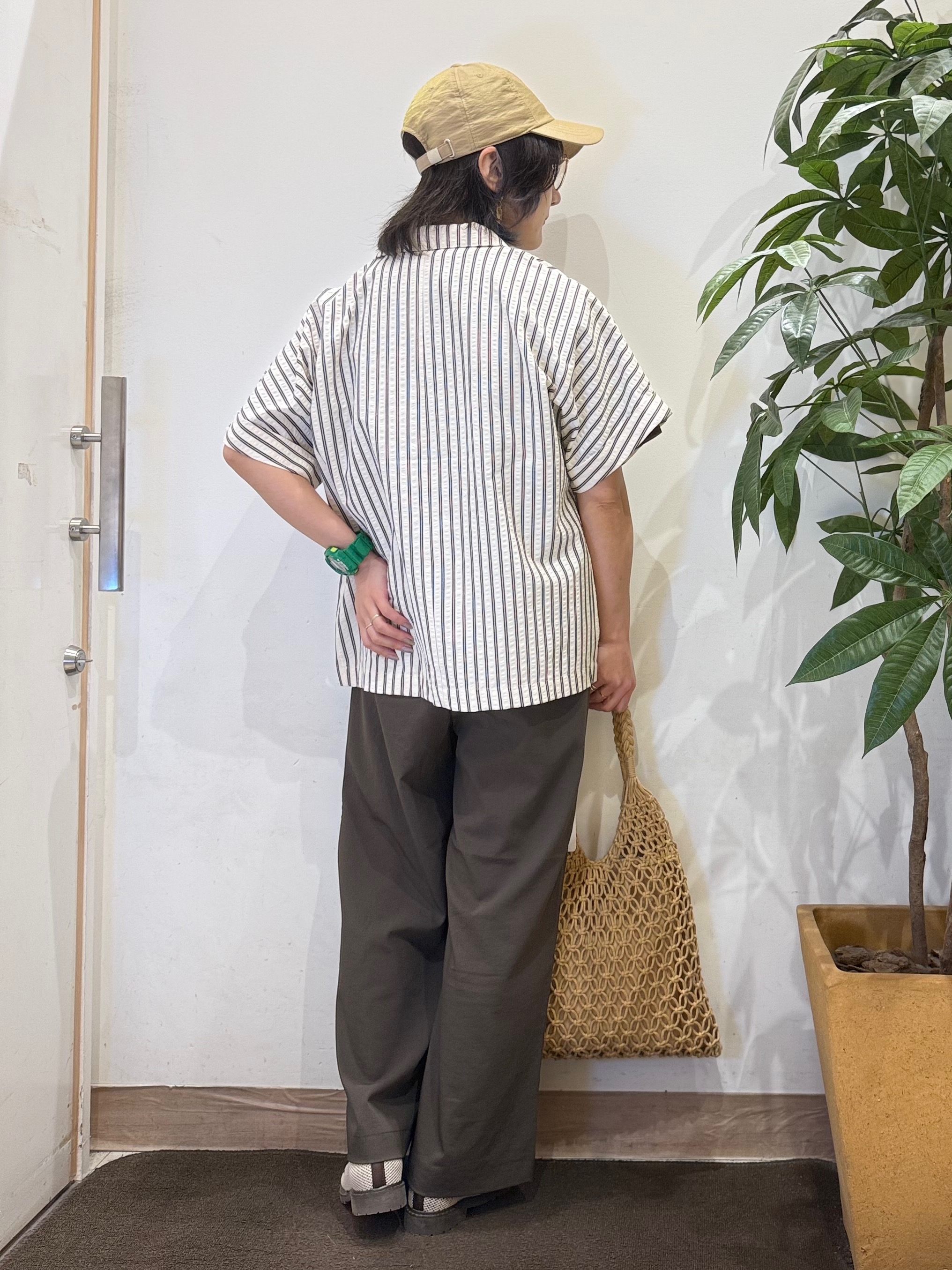 misakiさんの「SHOO･LA･RUE｜【S-LL/吸水速乾/セットアップ可】羽織るだけで主役になる サッカーストライプシャツジャケット」を使ったコーディネート