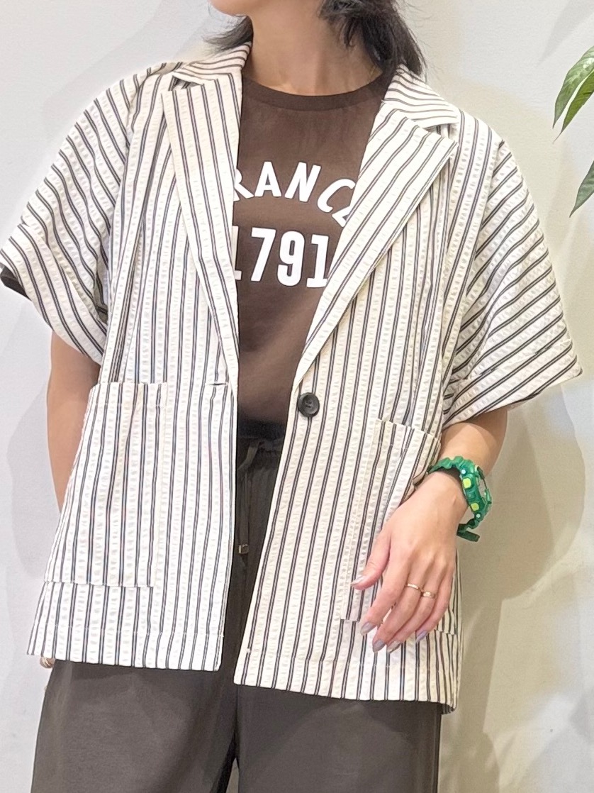 misakiさんの「SHOO･LA･RUE｜【S-LL/吸水速乾/セットアップ可】羽織るだけで主役になる サッカーストライプシャツジャケット」を使ったコーディネート