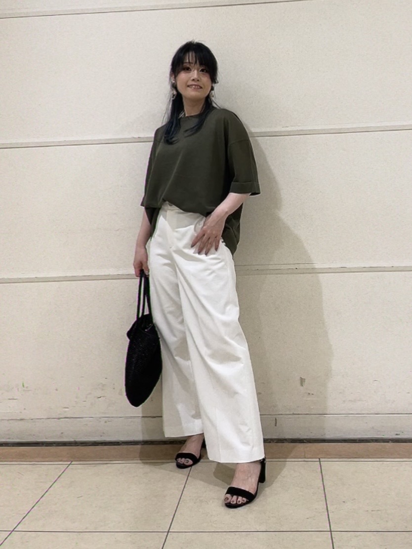 watanabeさんの「UNTITLED｜【アンサンブル可/Tシャツ風/ゆったり】リラックスニットトップス」を使ったコーディネート