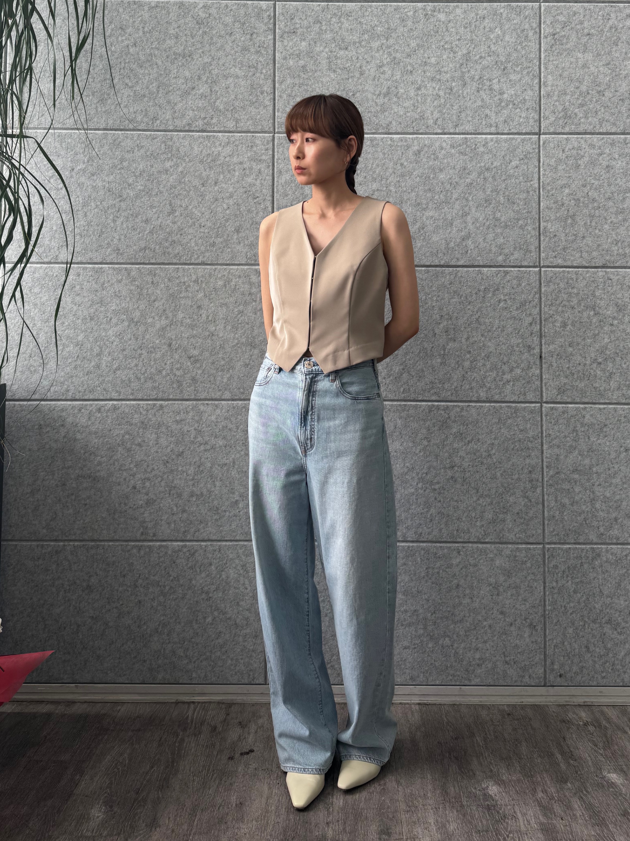 designer yukaさんの「CODE A｜front hook short vest」を使ったコーディネート