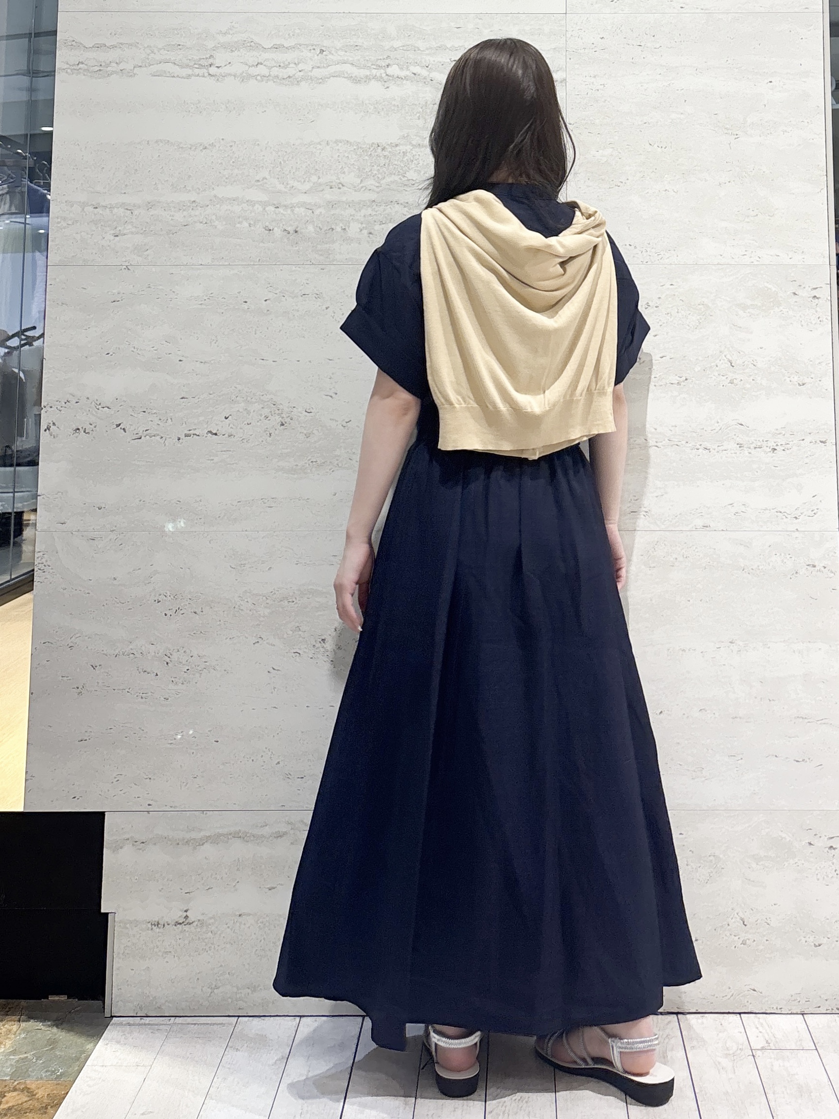 かほさんの「OPAQUE.CLIP｜クルーネックニットカーディガン【洗える／抗ピル】」を使ったコーディネート