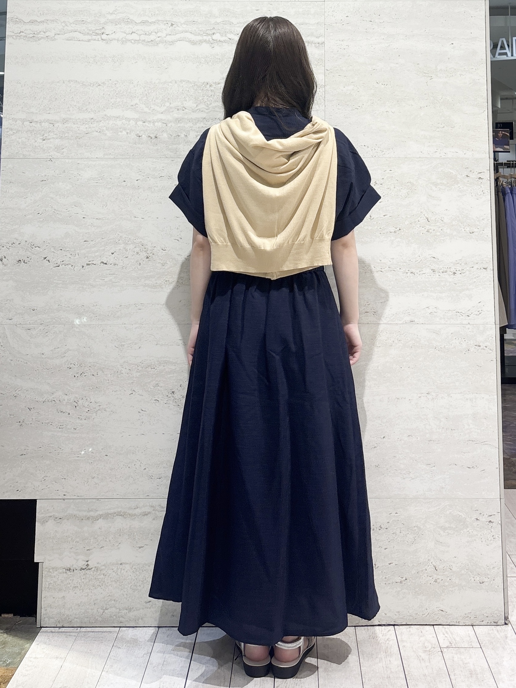 かほさんの「OPAQUE.CLIP｜クルーネックニットカーディガン【洗える／抗ピル】」を使ったコーディネート