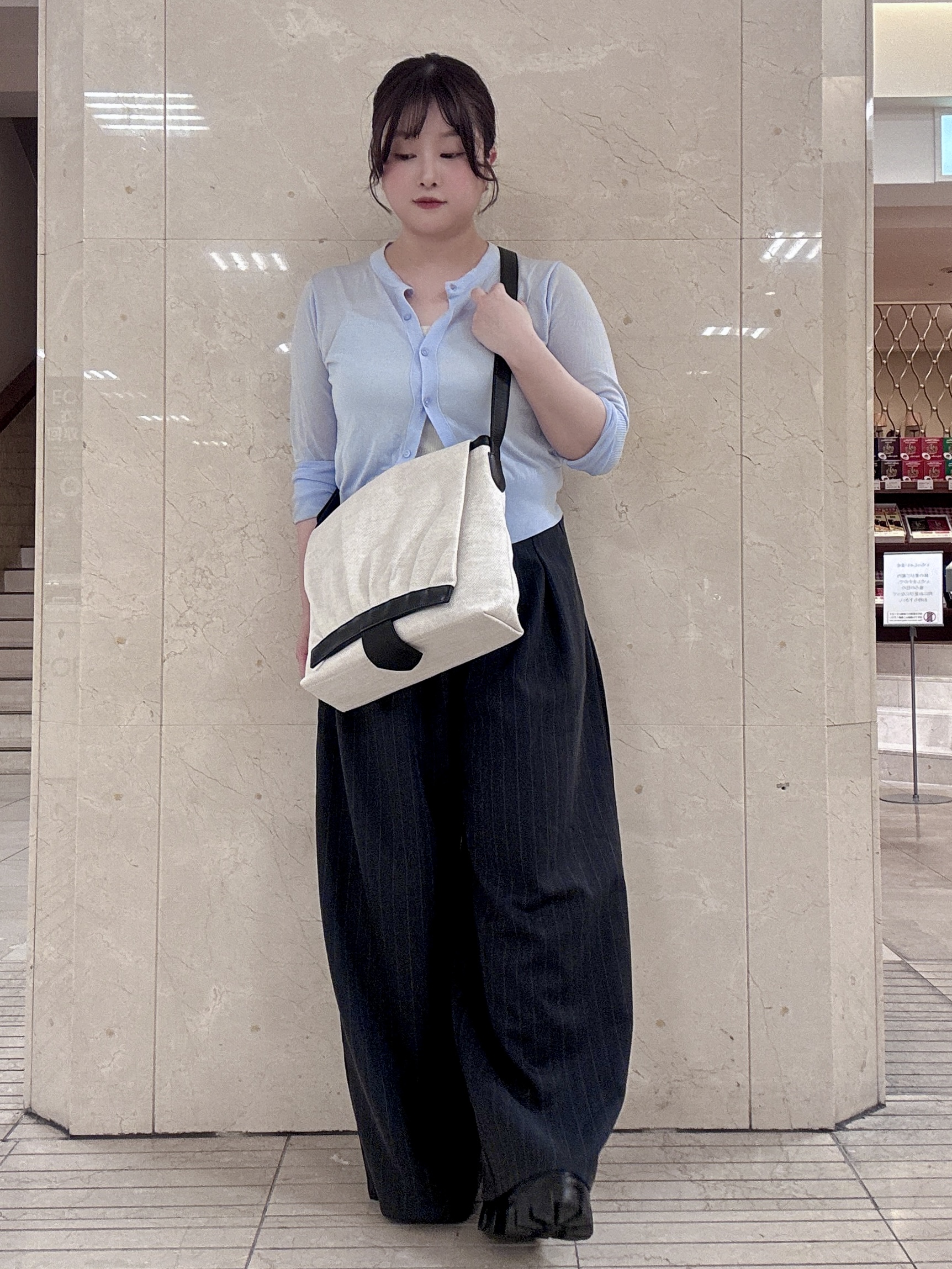 mさんの「HIROKO HAYASHI｜TRIS（トリス）ショルダーバッグM」を使ったコーディネート