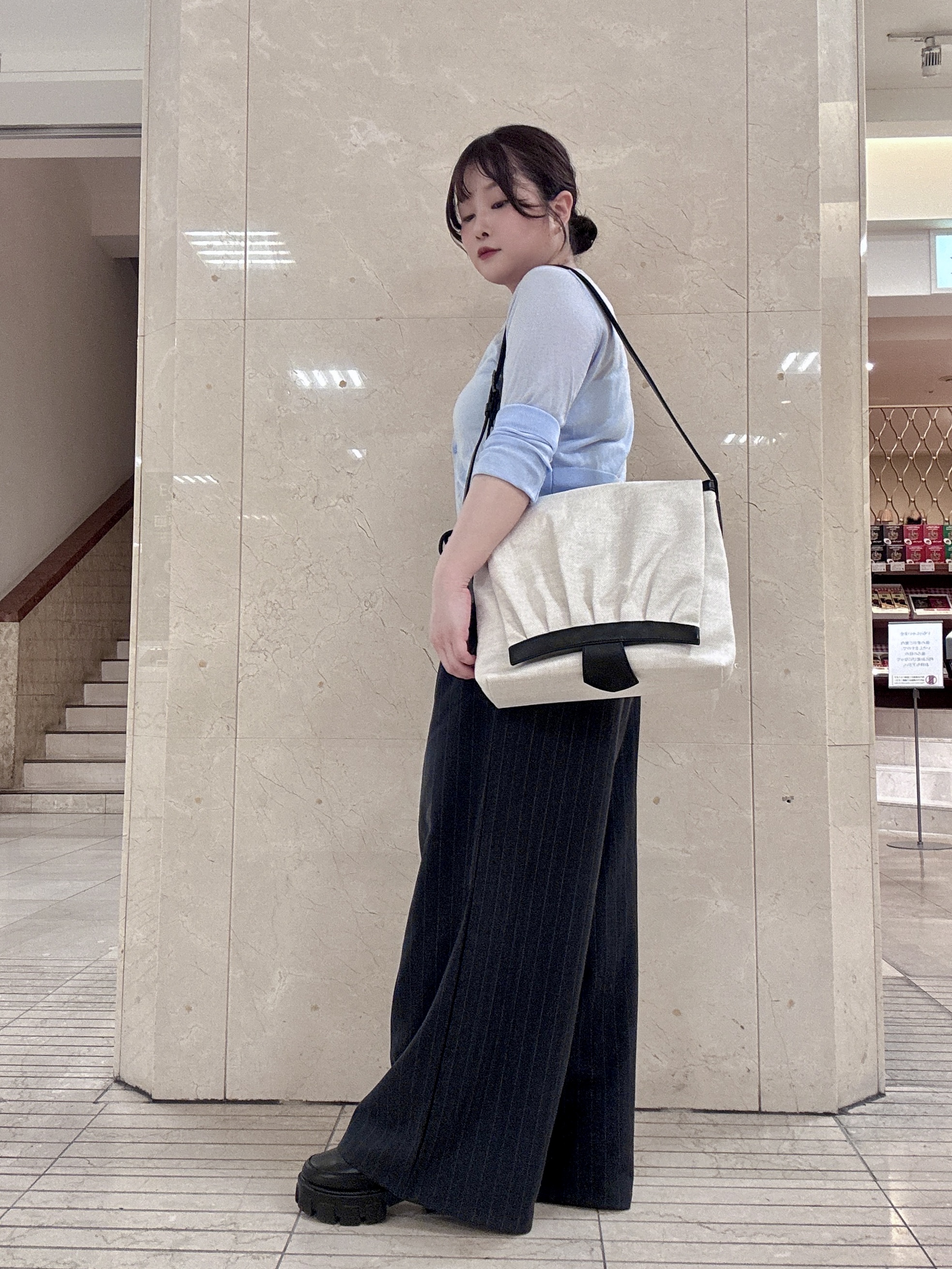 mさんの「HIROKO HAYASHI｜TRIS（トリス）ショルダーバッグM」を使ったコーディネート