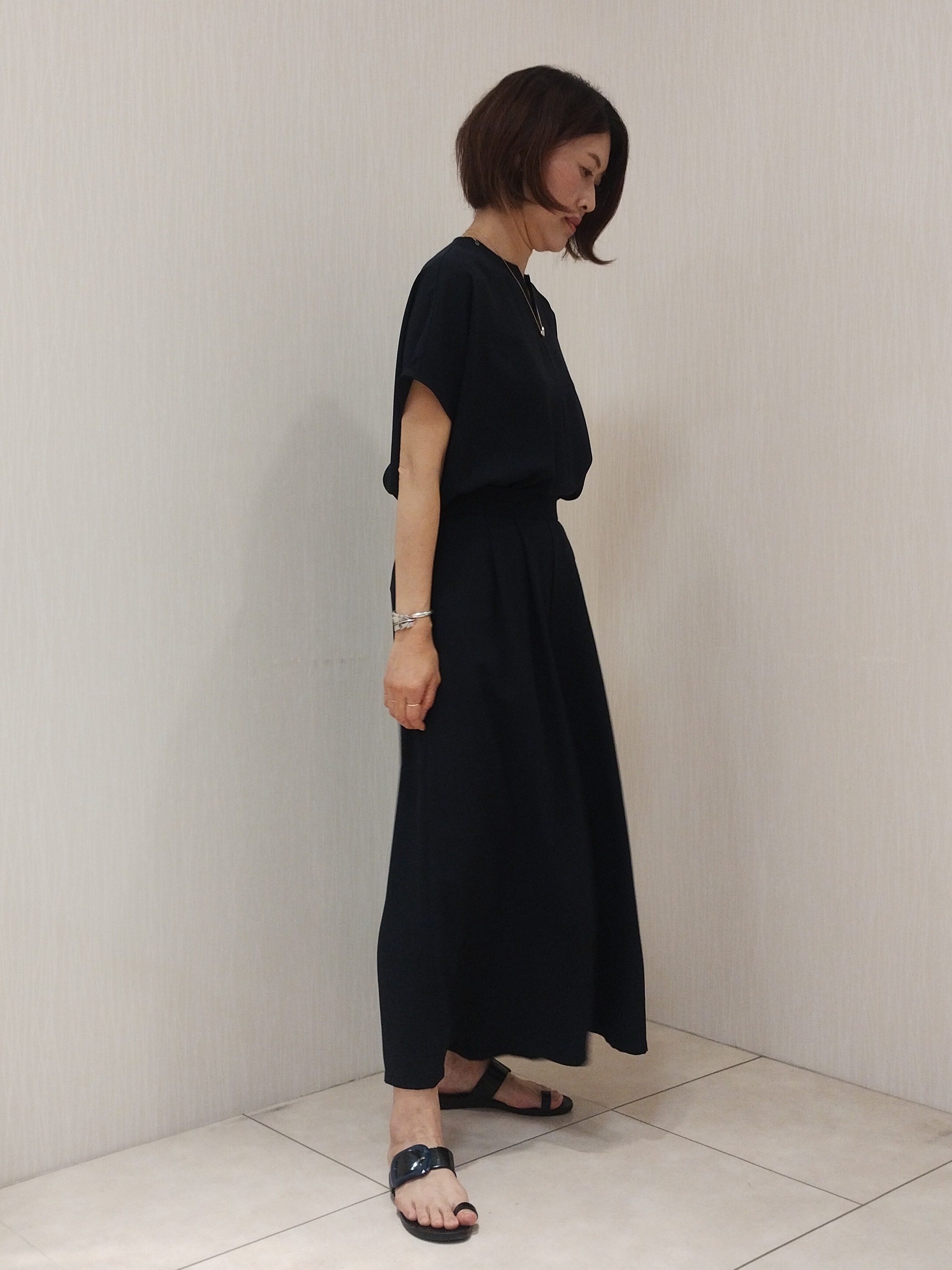 u&minus;macoさんの「UNTITLED｜◆【9色展開/アンサンブル可】コットンクルーネックカーディガン」を使ったコーディネート