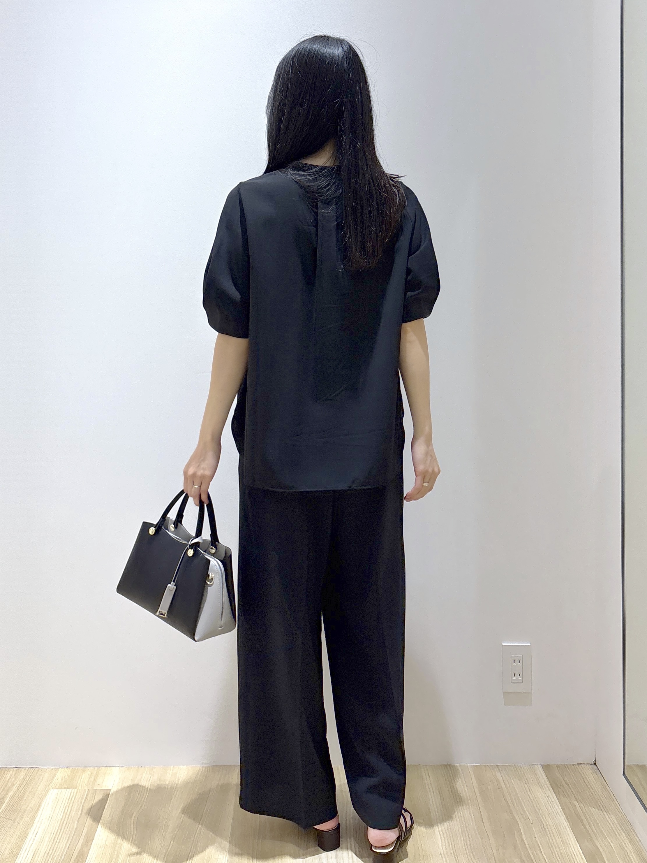 sachikoさんの「OPAQUE.CLIP｜【ストレッチ／防シワ／洗濯機OK】タックスリーブブラウス《SS～LL／6col／セットアップ可》」を使ったコーディネート