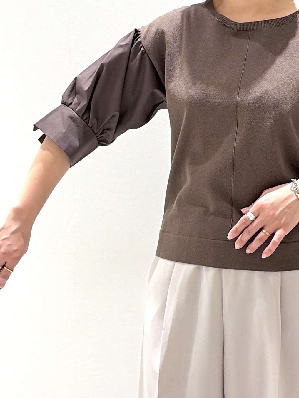 chiakiさんの「OPAQUE.CLIP｜ボリュームスリーブドッキングニット」を使ったコーディネート