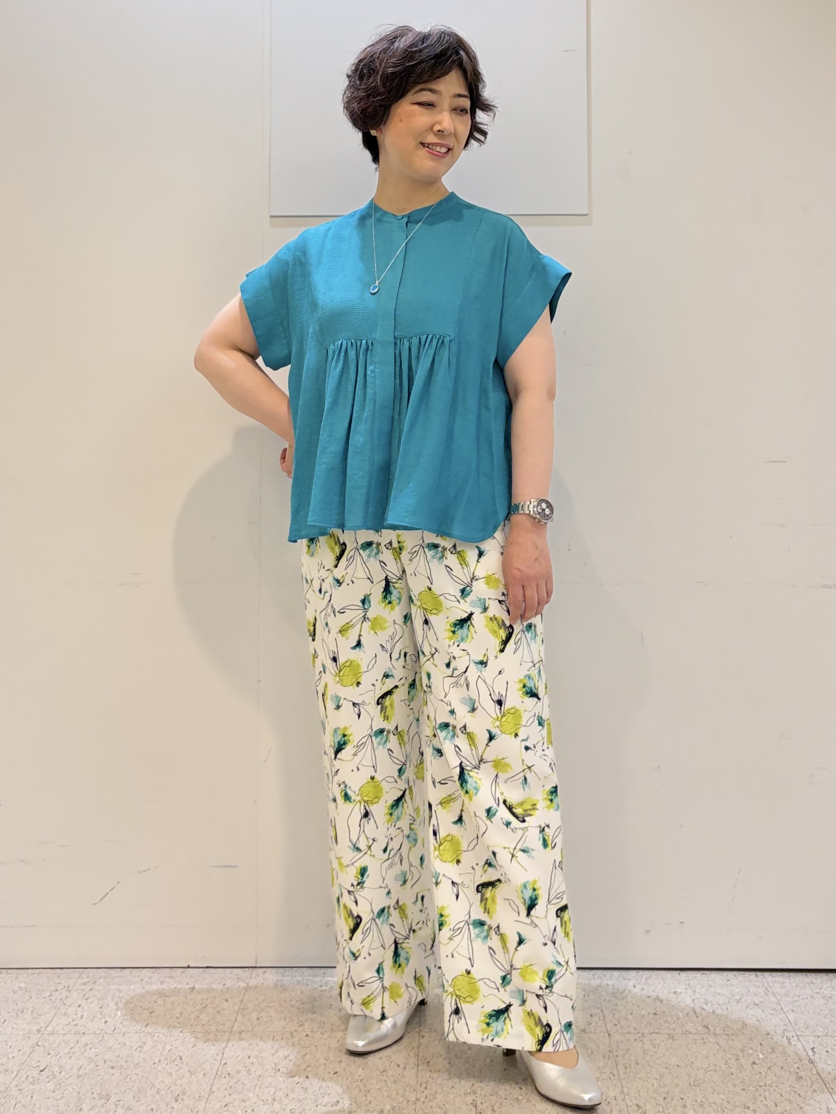 ヤスコさんの「Reflect｜【SS-4Lサイズ／接触冷感／シワになりにくい】リラクシーテーラードジャケット」を使ったコーディネート