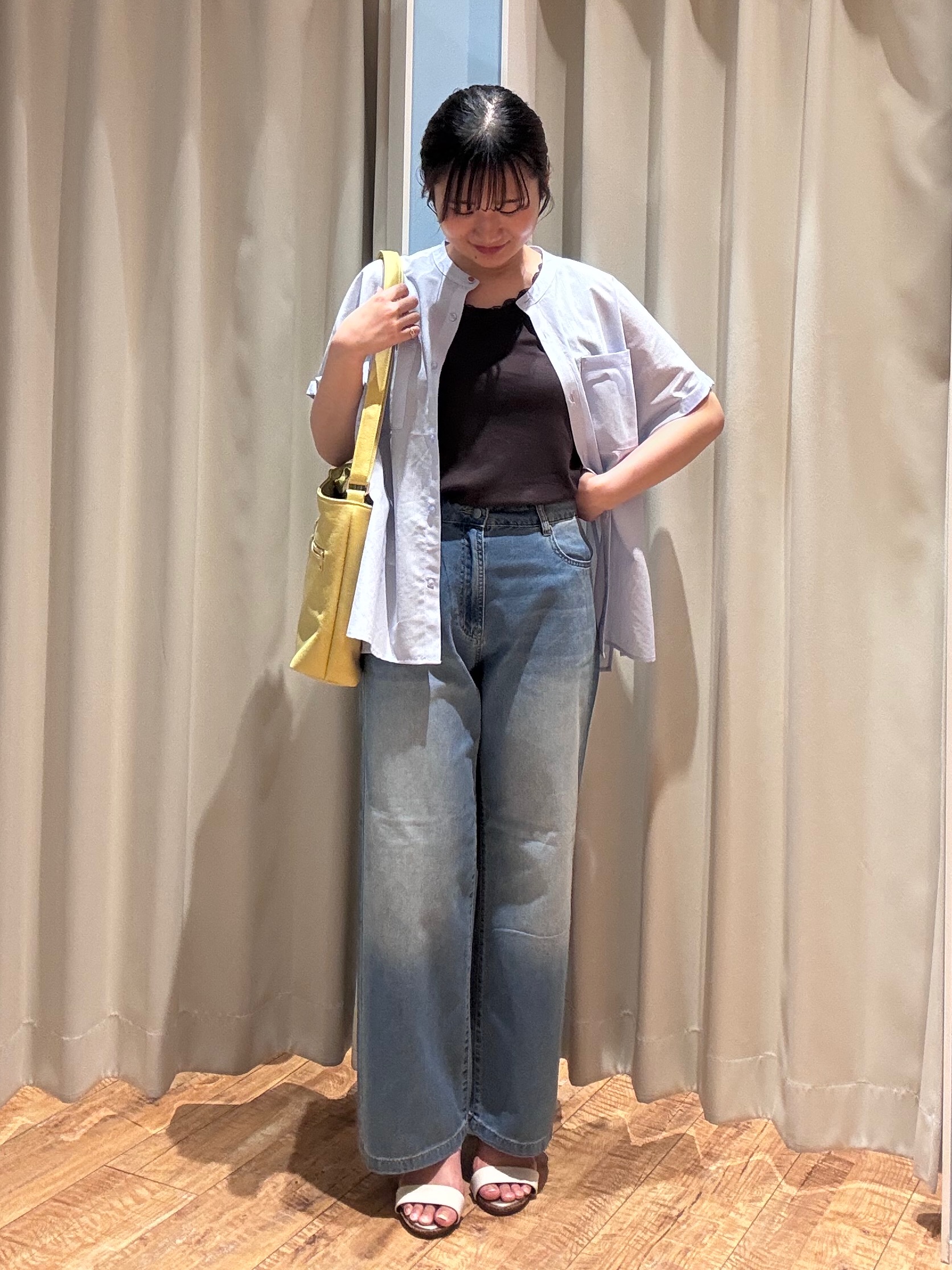 もんちゃんさんの「SHOO･LA･RUE｜【通気性〇/UV/S-LL】風が通り抜ける 半袖バンドカラーシアーシャツ」を使ったコーディネート