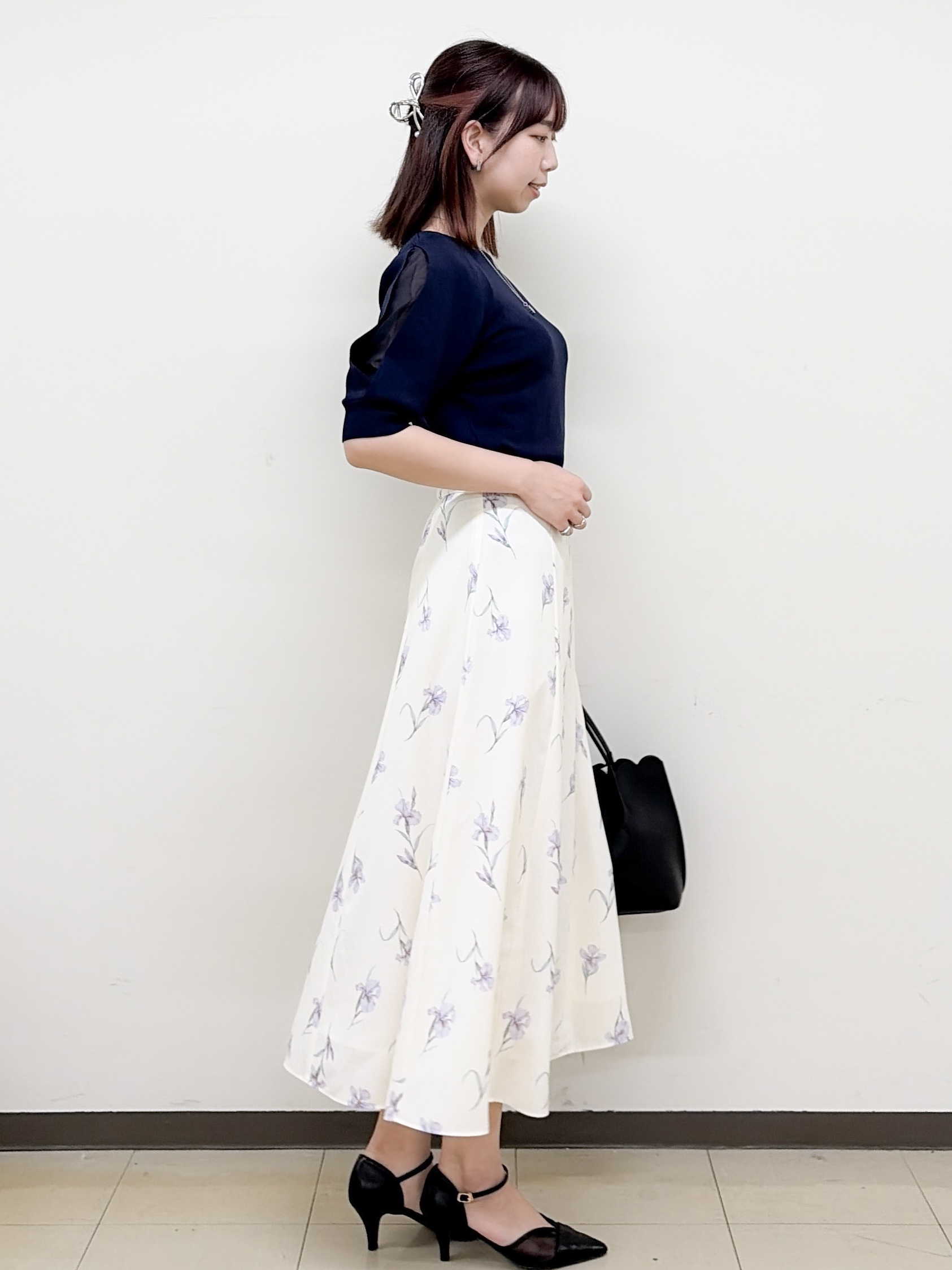 yurinaさんの「index｜【接触冷感／UVケア】クールタッチラップスリーブニット《洗濯機OK／XS～3L／9col》」を使ったコーディネート