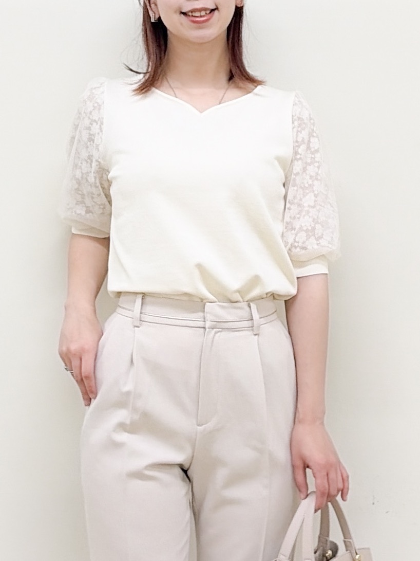 yurinaさんの「index｜【UVケア】レーススリーブハートネックニット《洗濯機OK／抗ピル／XS～LL》」を使ったコーディネート