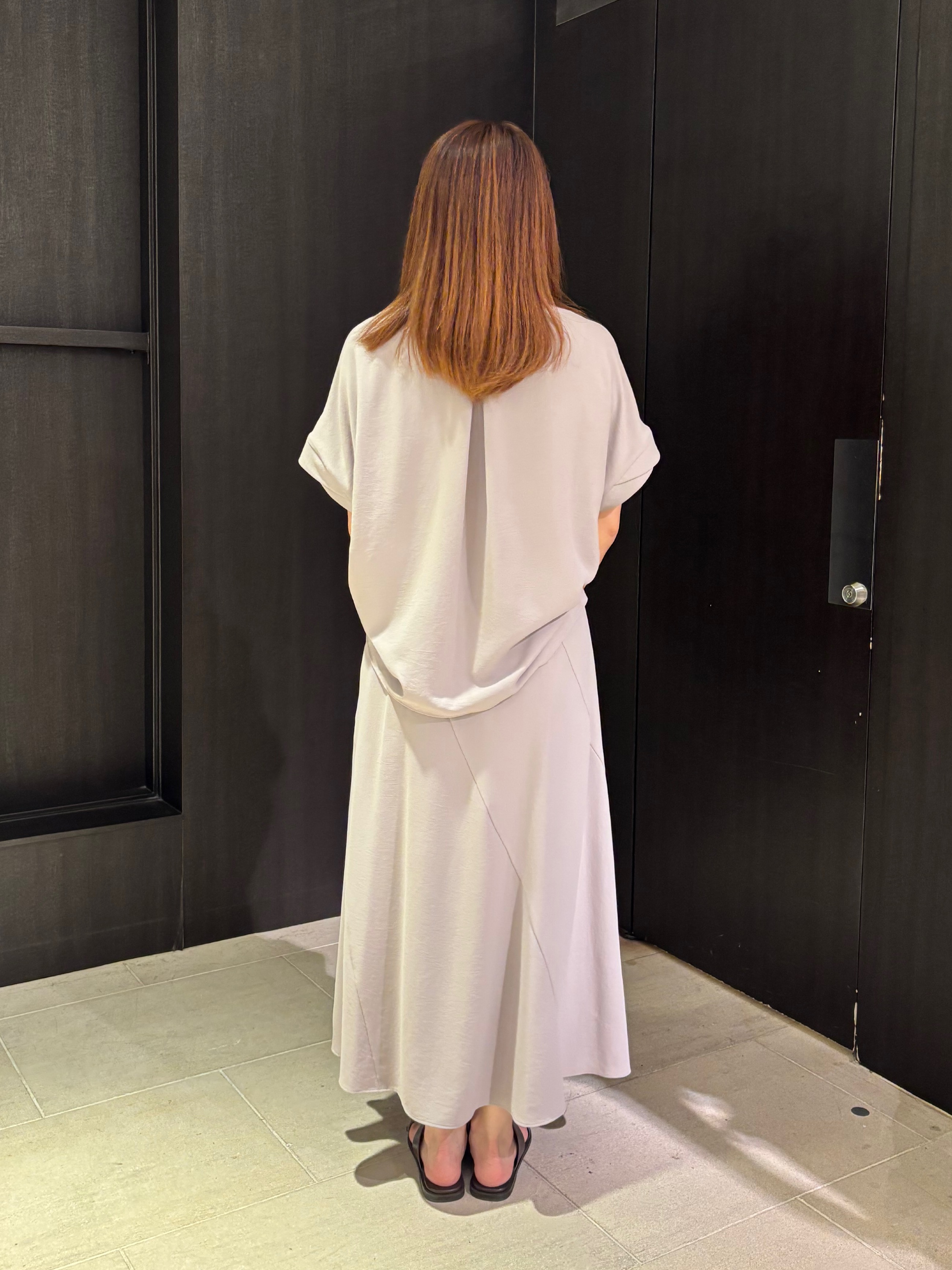 SaKiさんの「UNTITLED｜【セットアップ可/UVカット/前後2WAY】リラクシーフレンチスリーブブラウス」を使ったコーディネート