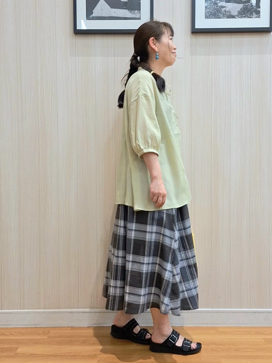 Saoさんの「SHOO･LA･RUE｜【S-LL】インせず着られる 切替フレアブラウス」を使ったコーディネート