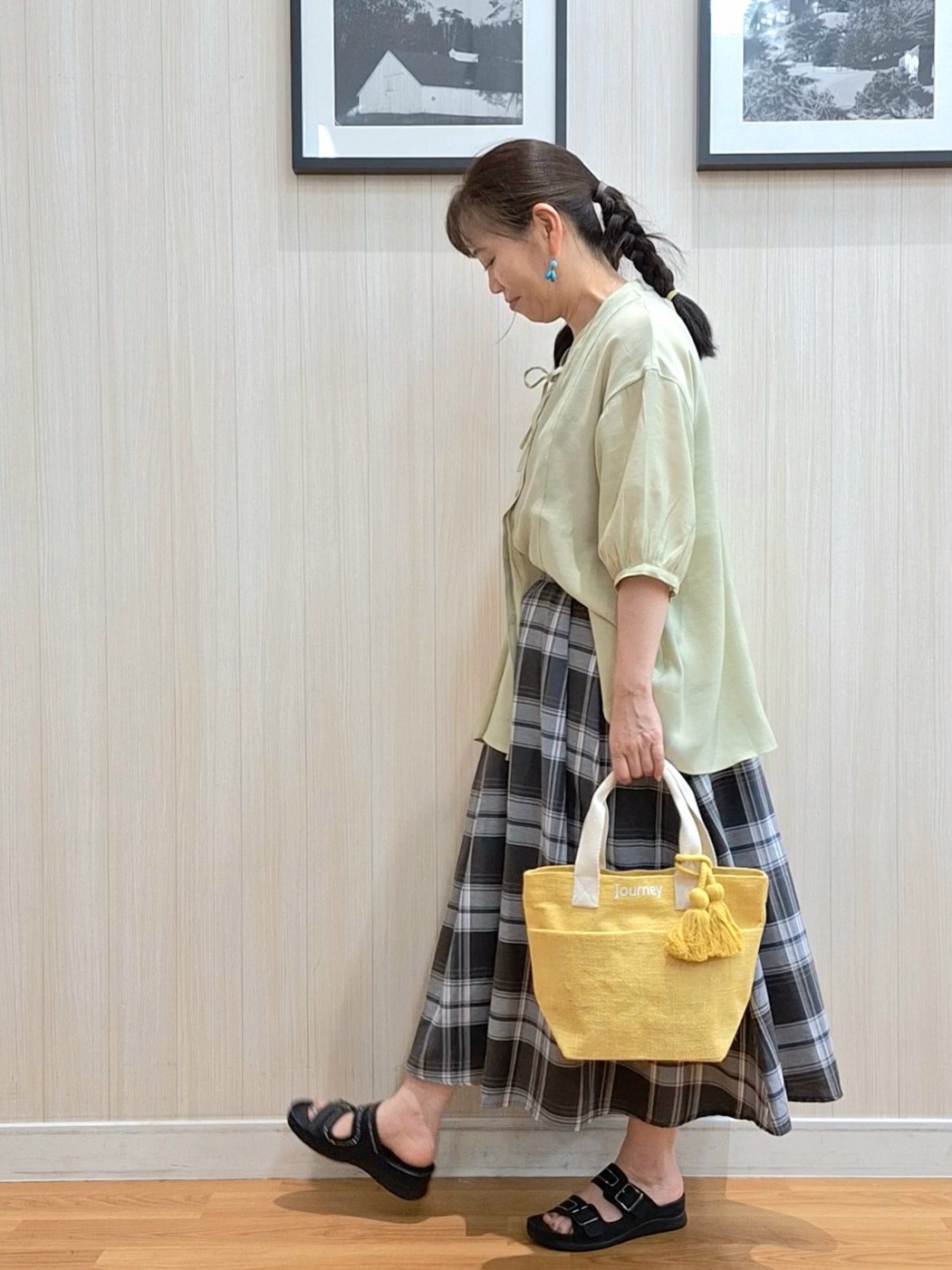 Saoさんの「SHOO･LA･RUE｜【S-LL】インせず着られる 切替フレアブラウス」を使ったコーディネート