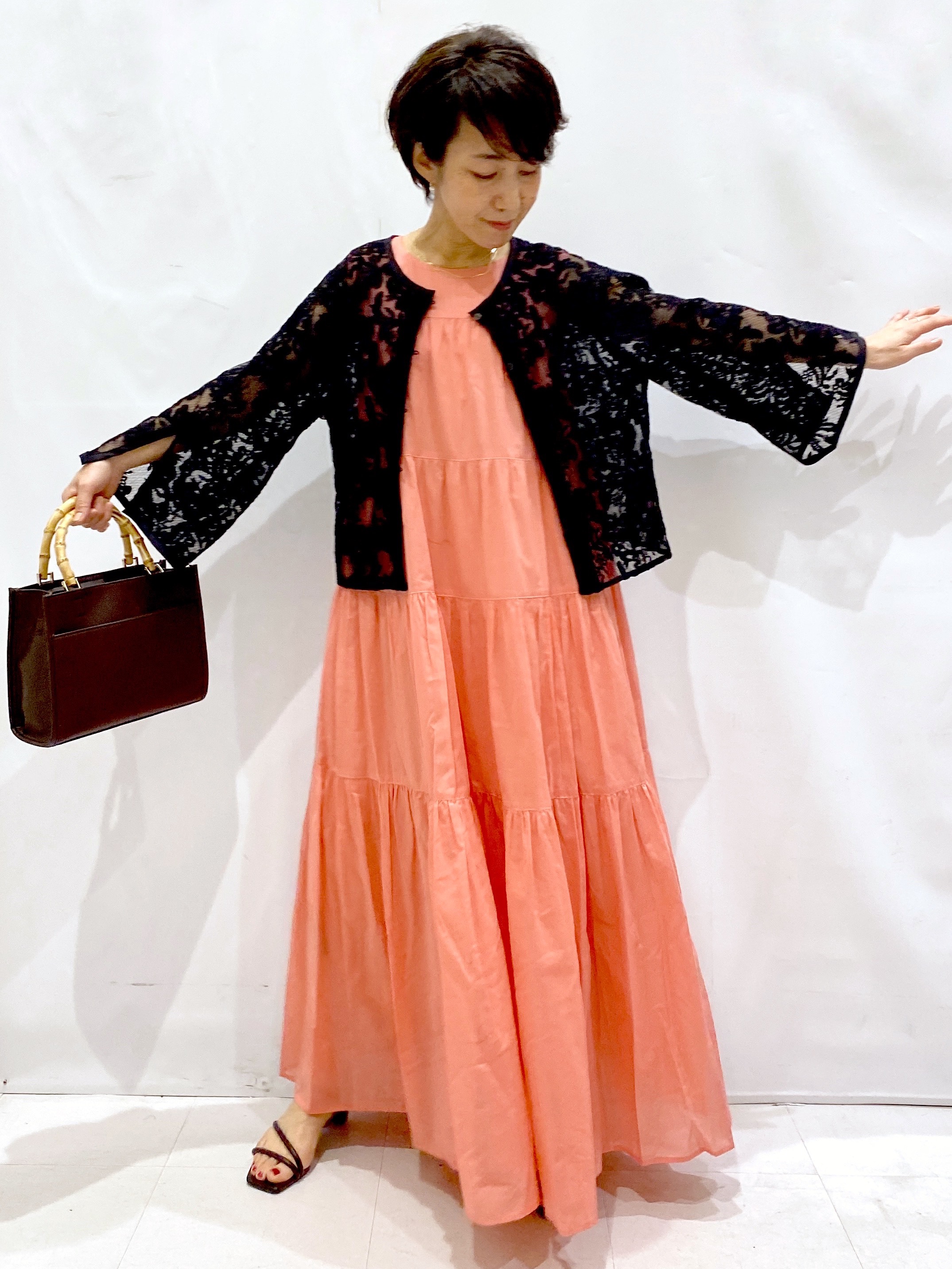 Bonさんの「OPAQUE.CLIP｜刺繍レースショートブラウス【洗える】」を使ったコーディネート