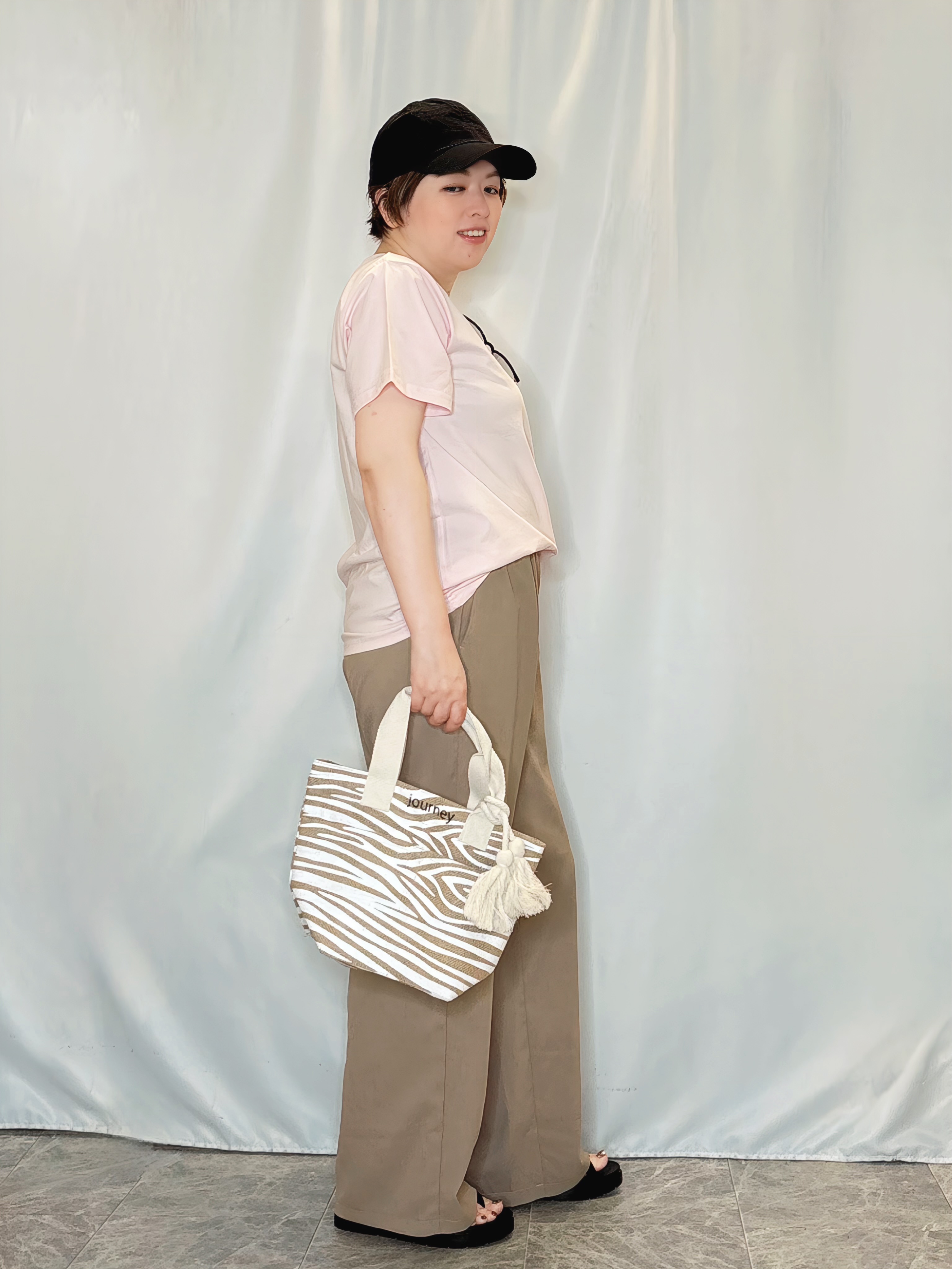 たみさんの「SHOO･LA･RUE｜【洗濯機可/S-LL】夏に快適サラサラ感 大人のプリントTシャツ」を使ったコーディネート