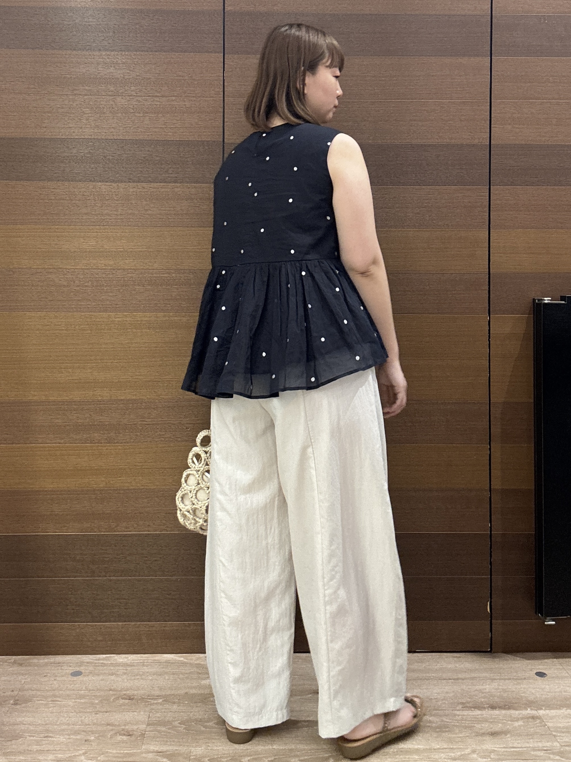 yumeさんの「OPAQUE.CLIP｜ラメドット刺繍ペプラムブラウス【洗える】」を使ったコーディネート