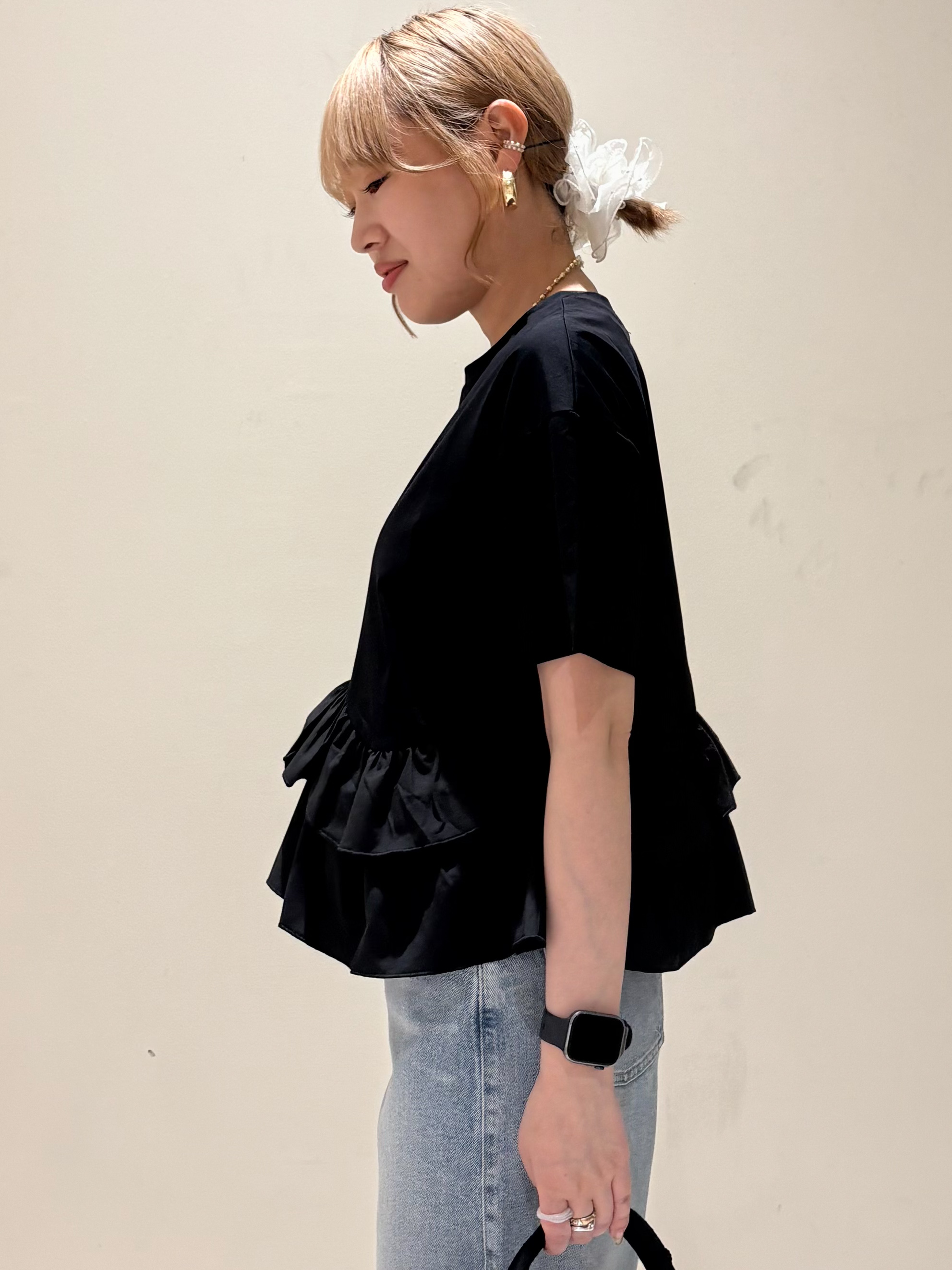 みきちぃさんの「OPAQUE.CLIP｜裾フリルドッキングTシャツ【洗濯機OK】」を使ったコーディネート